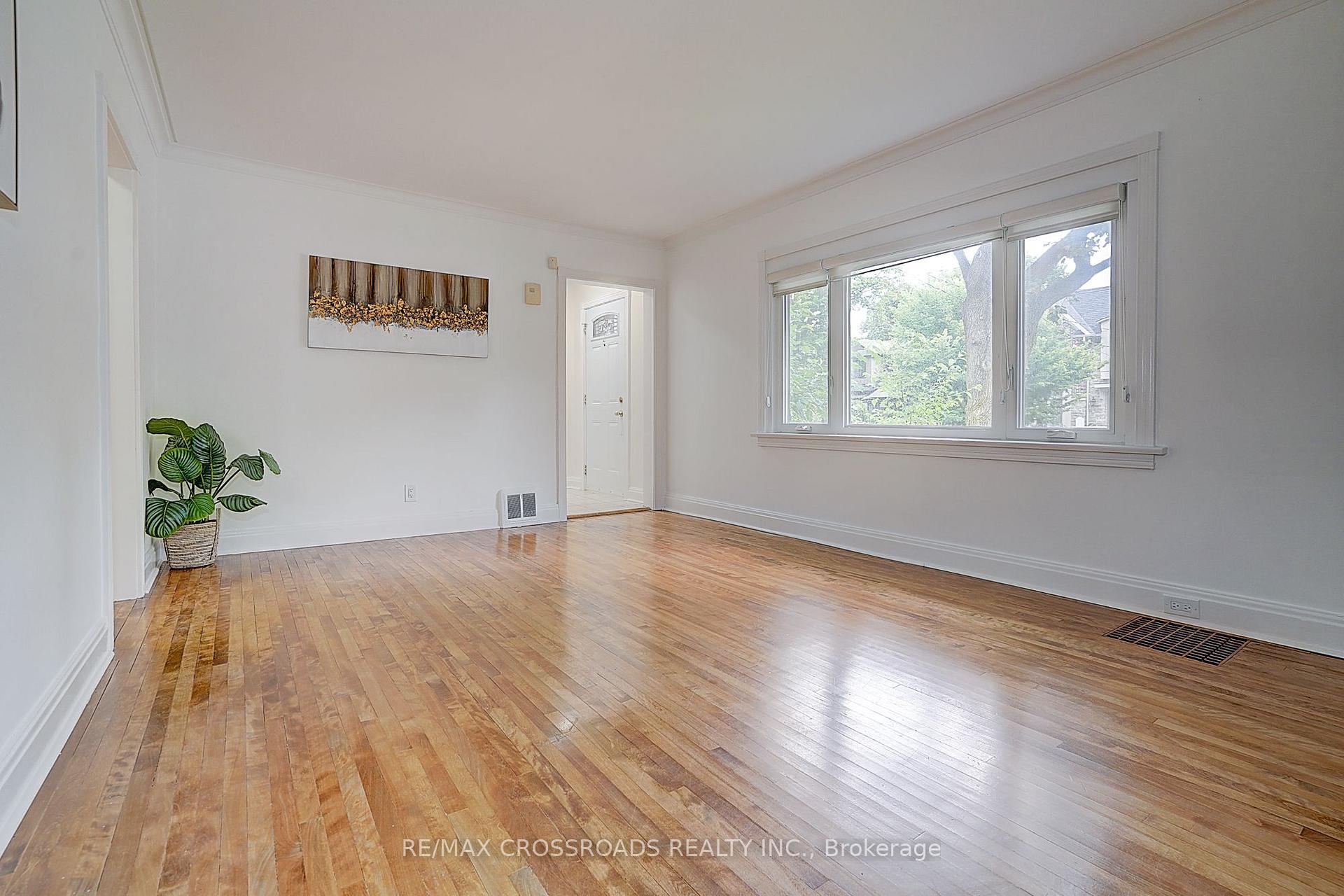 Photo 21 of 128 Leacrest Road, Toronto, Leaside — HOMEH