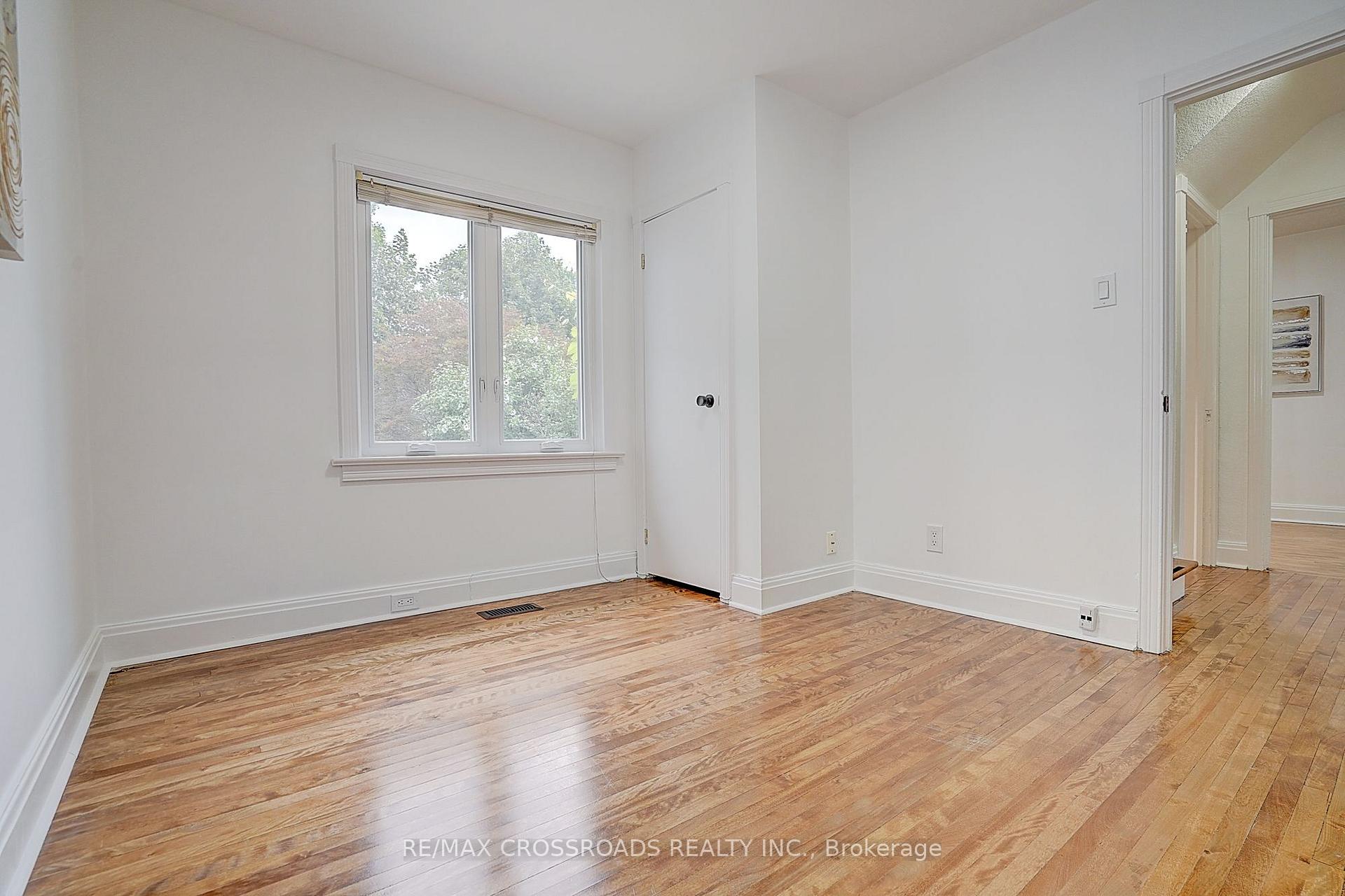 Photo 24 of 128 Leacrest Road, Toronto, Leaside — HOMEH