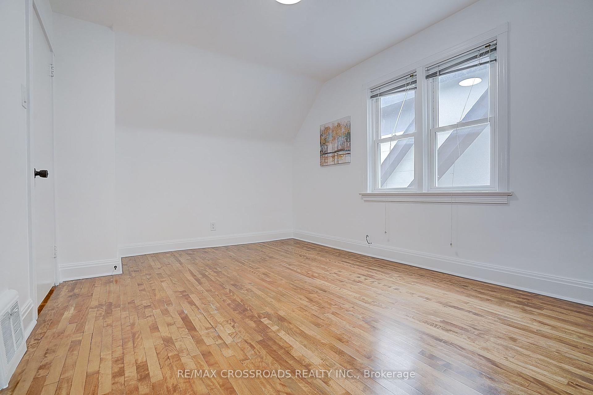 Photo 33 of 128 Leacrest Road, Toronto, Leaside — HOMEH