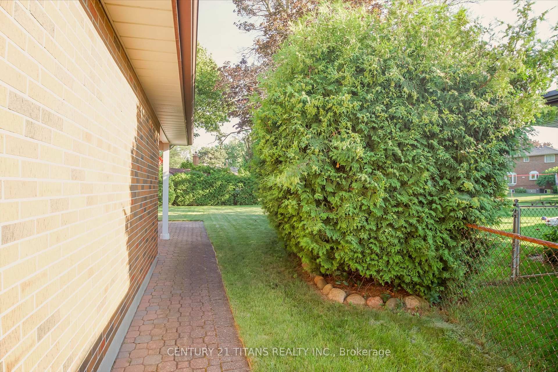 Photo 4 of 9 Minos Crescent, Scarborough, Woburn — HOMEH