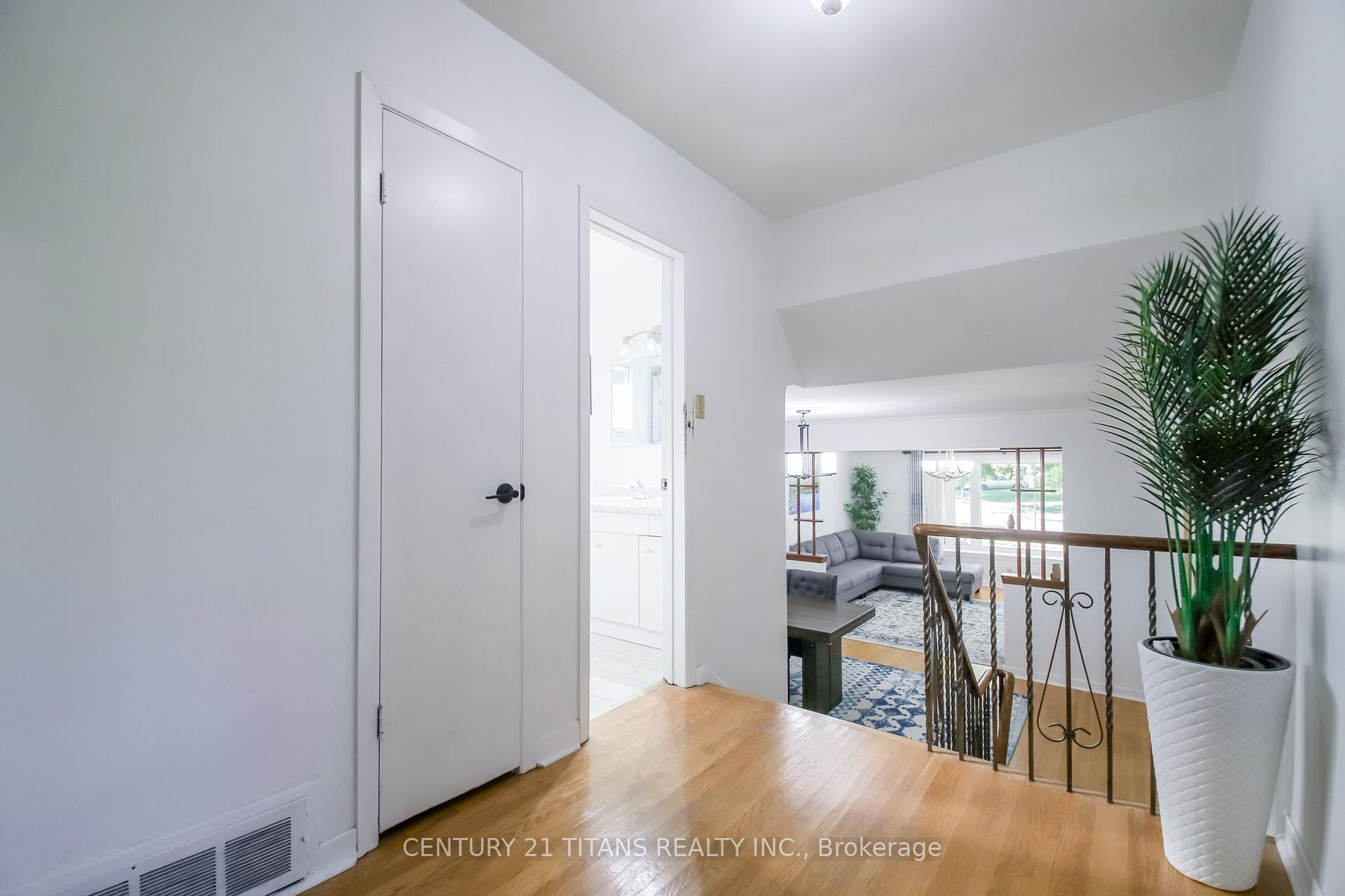 Photo 27 of 9 Minos Crescent, Scarborough, Woburn — HOMEH