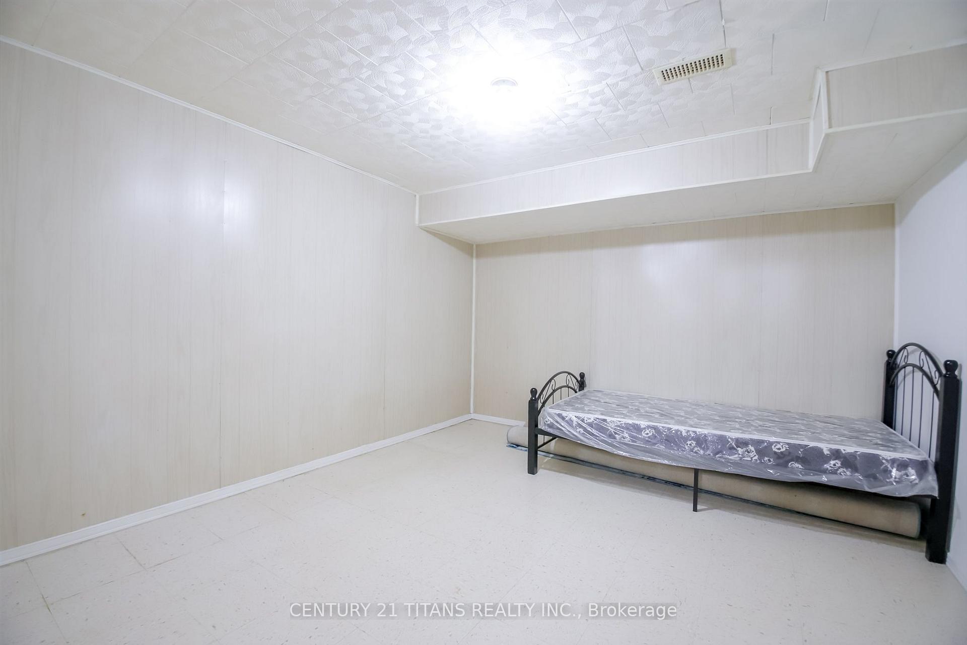 Photo 37 of 9 Minos Crescent, Scarborough, Woburn — HOMEH