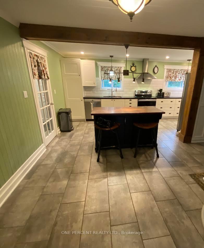 Photo 7 of 105 Fredrick Street, Bracebridge, Draper — HOMEH