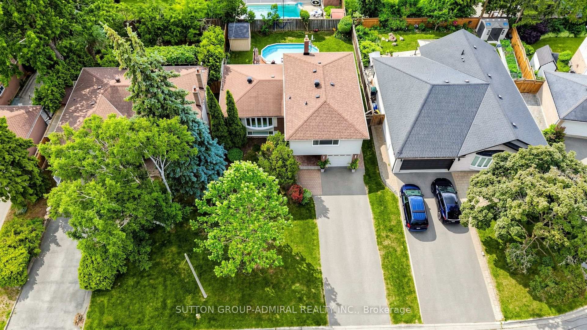 Photo 3 of 21 Donalbain Crescent, Markham, Royal Orchard — HOMEH