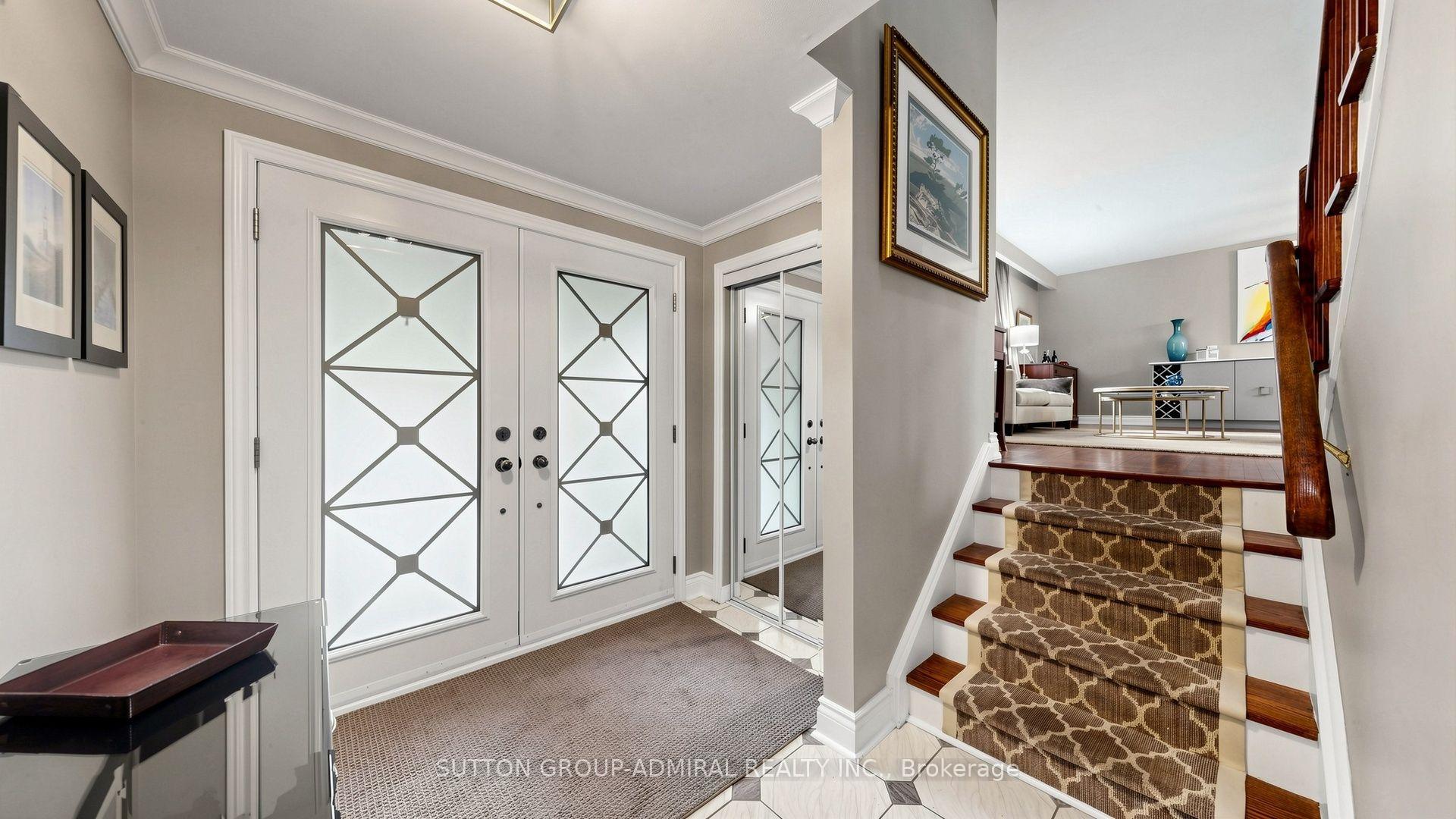 Photo 10 of 21 Donalbain Crescent, Markham, Royal Orchard — HOMEH