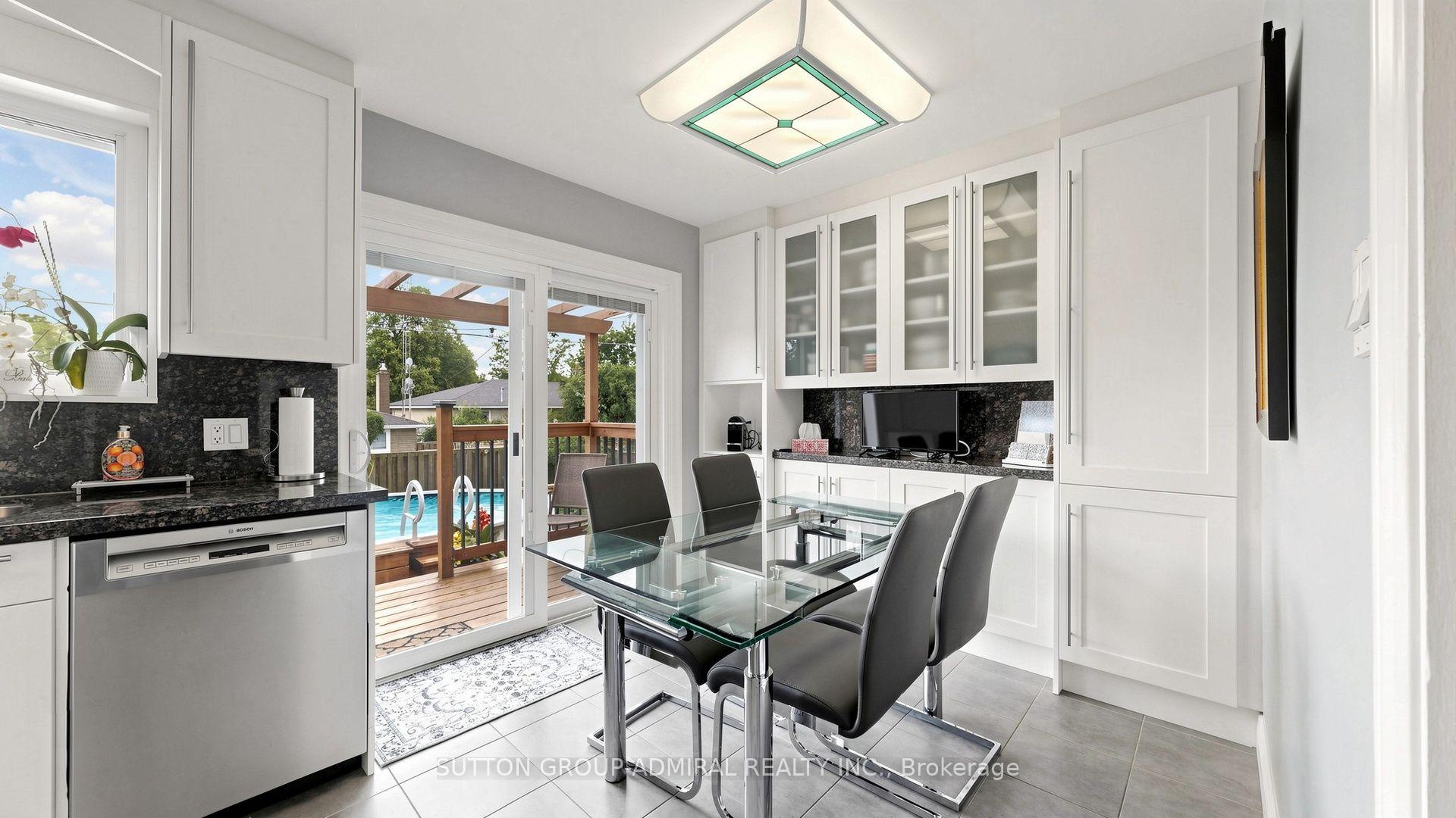 Photo 22 of 21 Donalbain Crescent, Markham, Royal Orchard — HOMEH