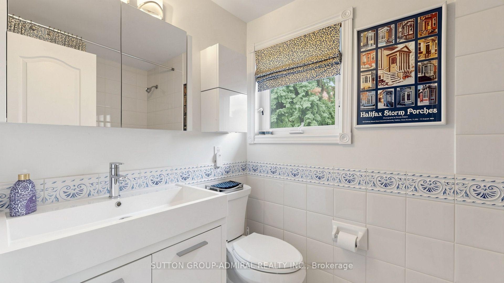 Photo 35 of 21 Donalbain Crescent, Markham, Royal Orchard — HOMEH
