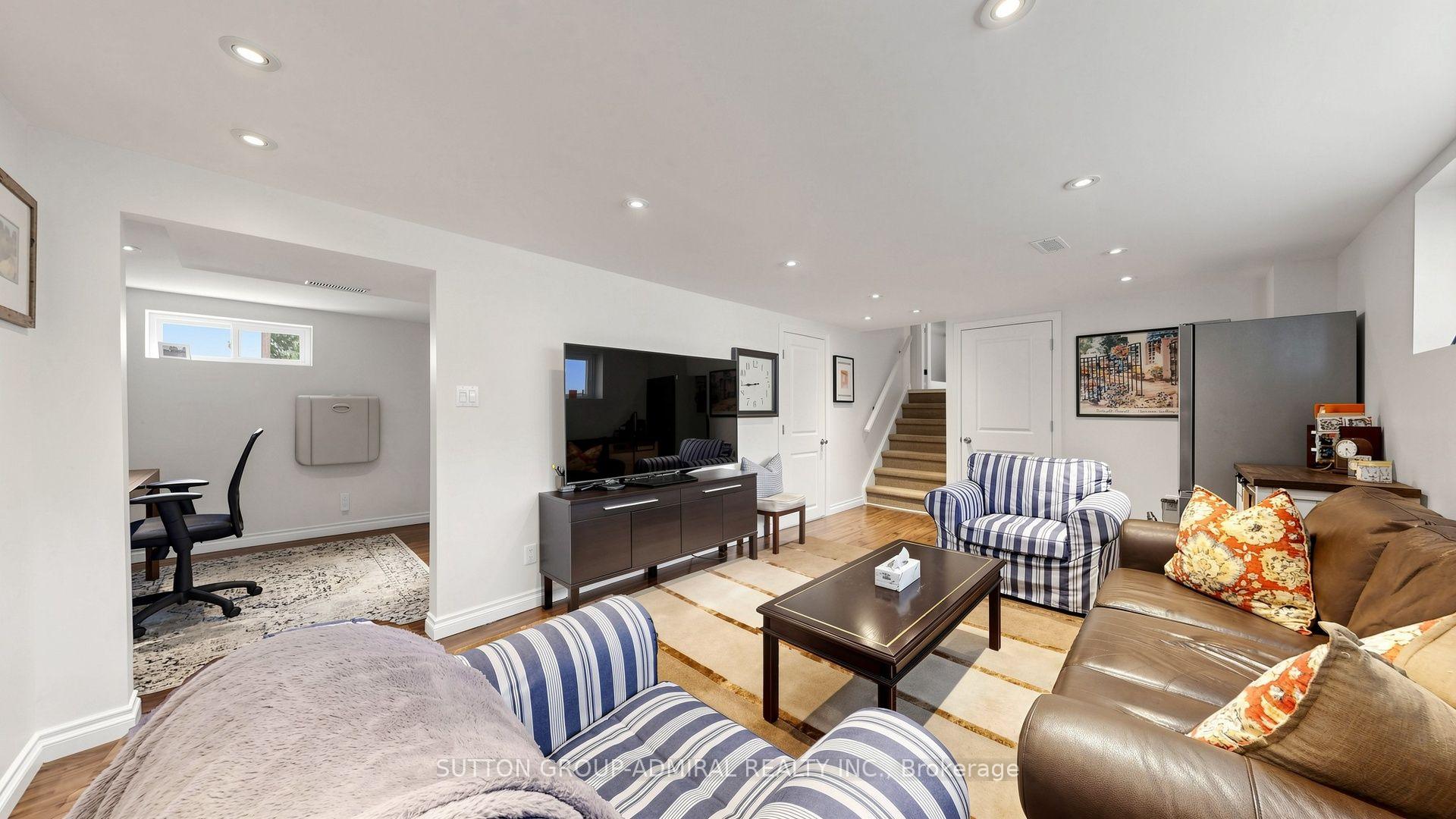 Photo 37 of 21 Donalbain Crescent, Markham, Royal Orchard — HOMEH