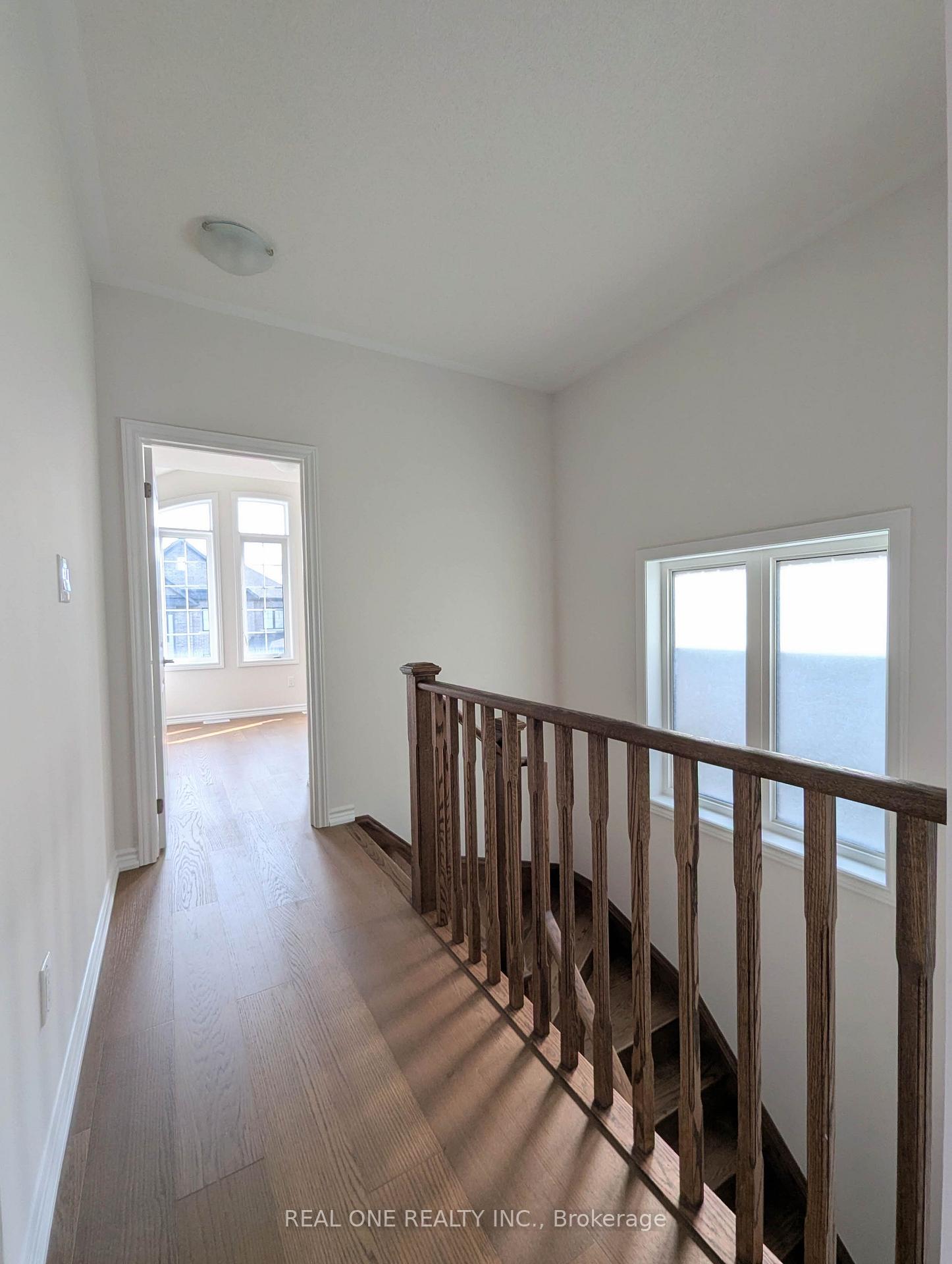 Photo 8 of 7 O'reilly Street, Whitby, Rural Whitby — HOMEH