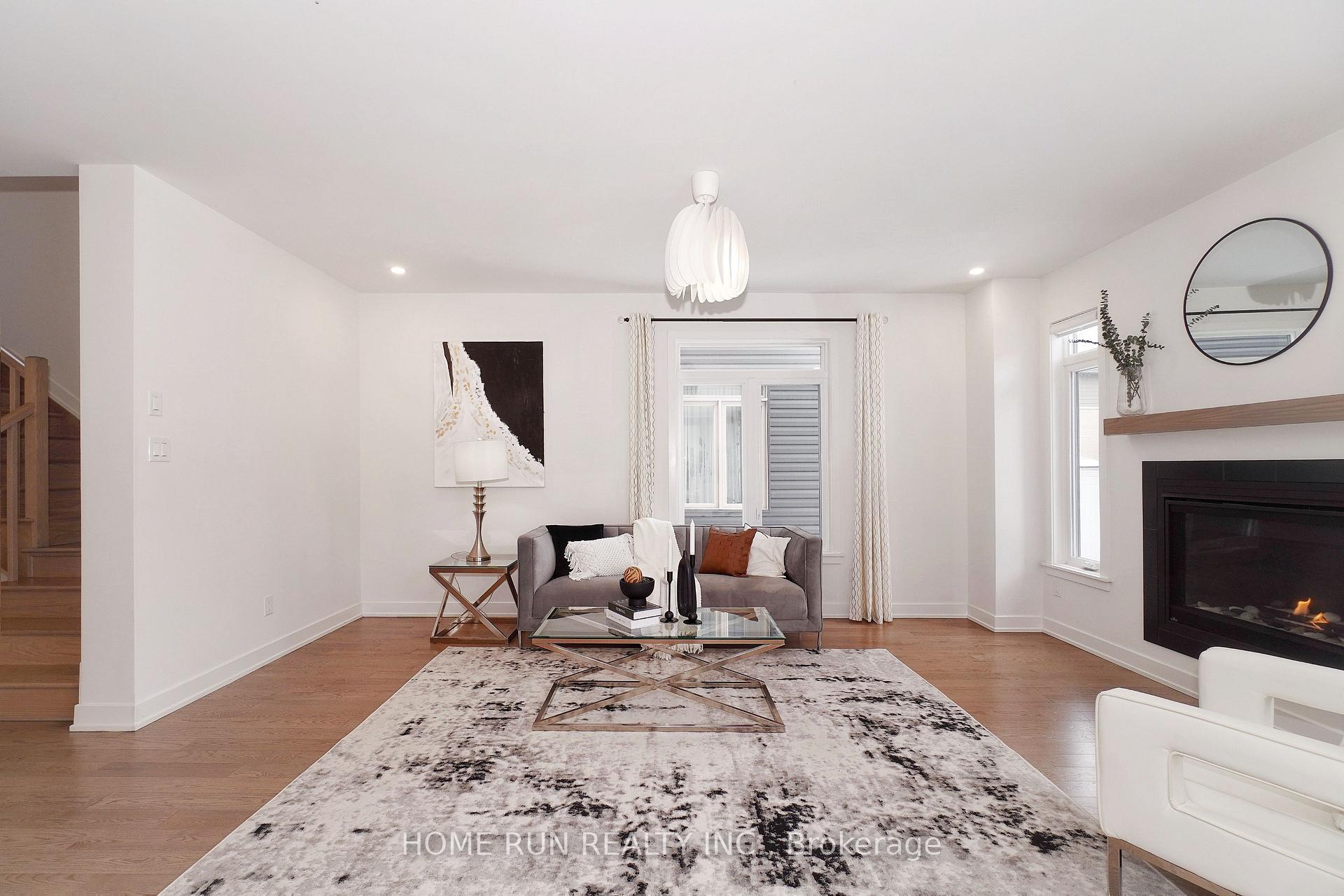 Photo 2 of 1051 Hydrangea Avenue, Ottawa, Riverside South/Gloucester Glen — HOMEH