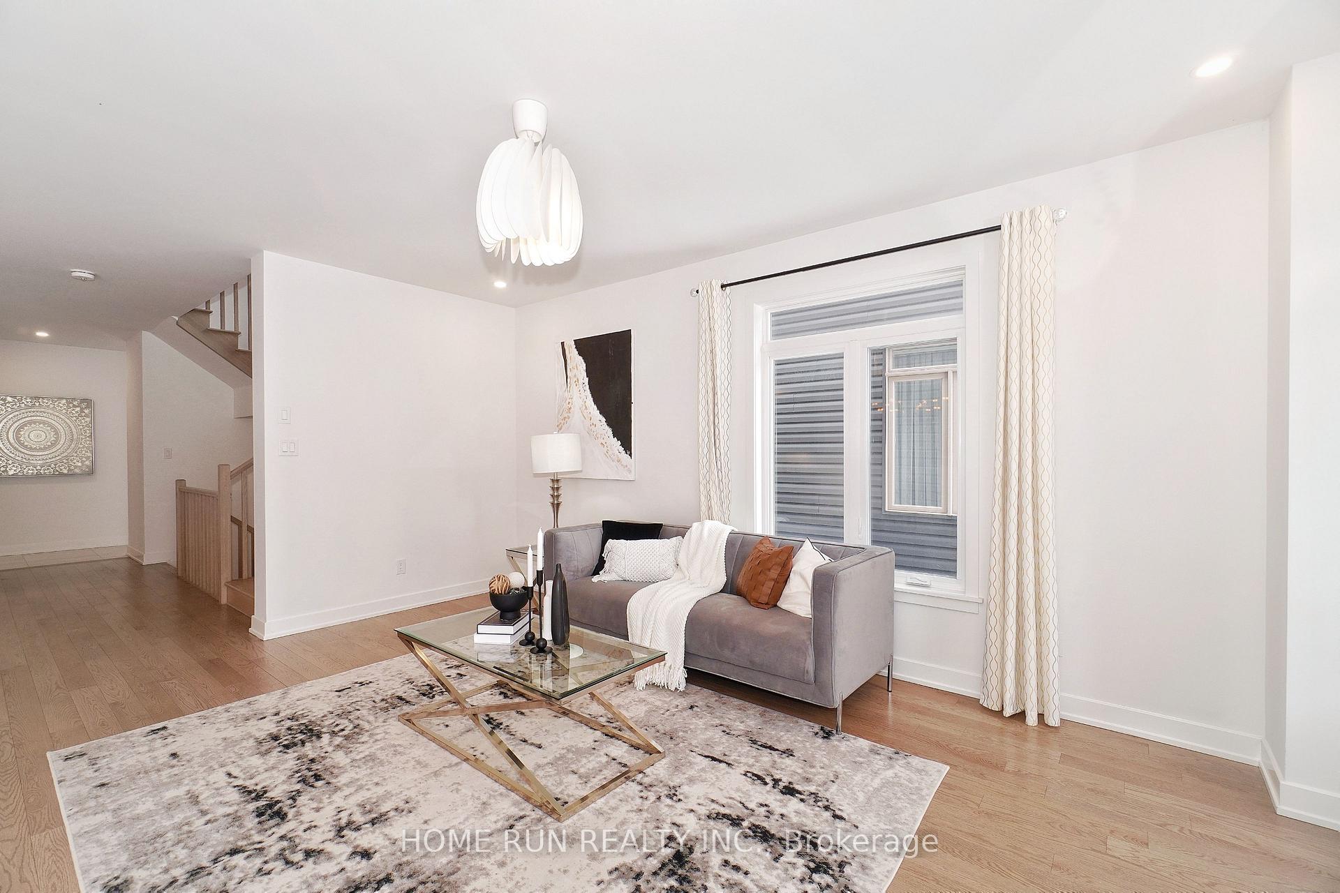 Photo 6 of 1051 Hydrangea Avenue, Ottawa, Riverside South/Gloucester Glen — HOMEH
