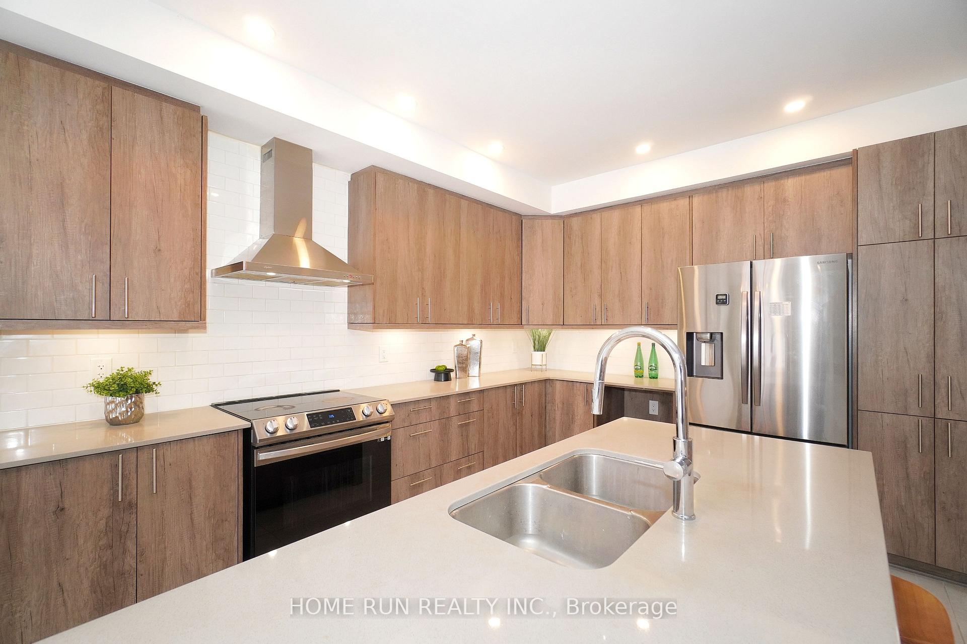 Photo 11 of 1051 Hydrangea Avenue, Ottawa, Riverside South/Gloucester Glen — HOMEH