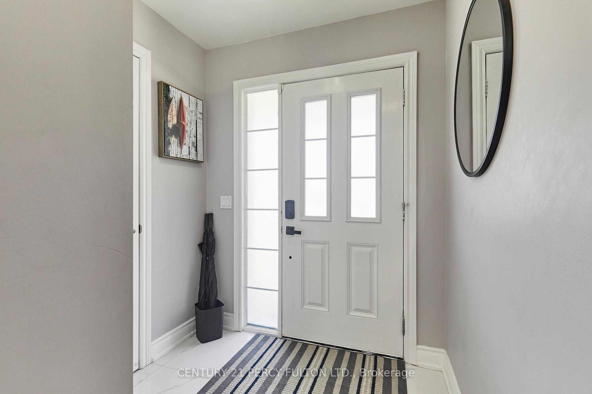 Photo 5 of 1343 Kettering Drive, Oshawa, Eastdale — HOMEH