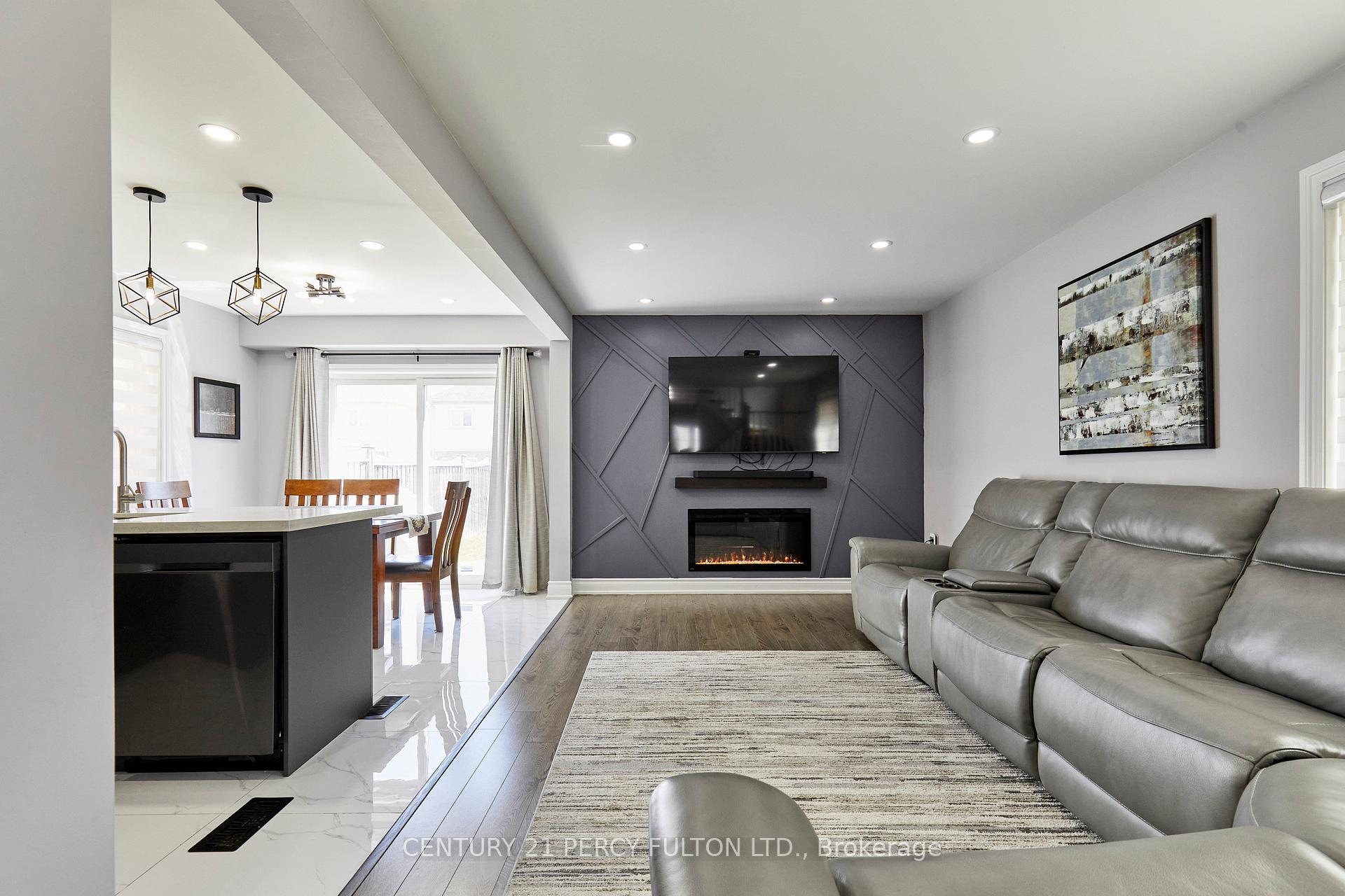 Photo 10 of 1343 Kettering Drive, Oshawa, Eastdale — HOMEH