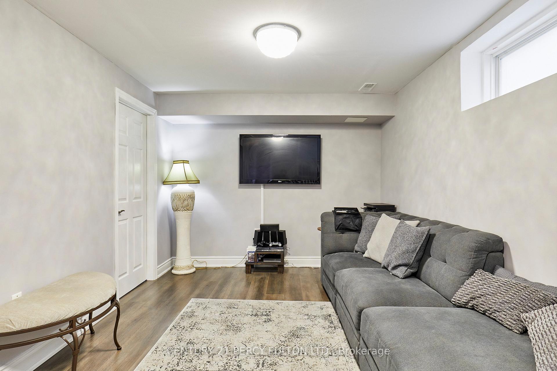 Photo 38 of 1343 Kettering Drive, Oshawa, Eastdale — HOMEH