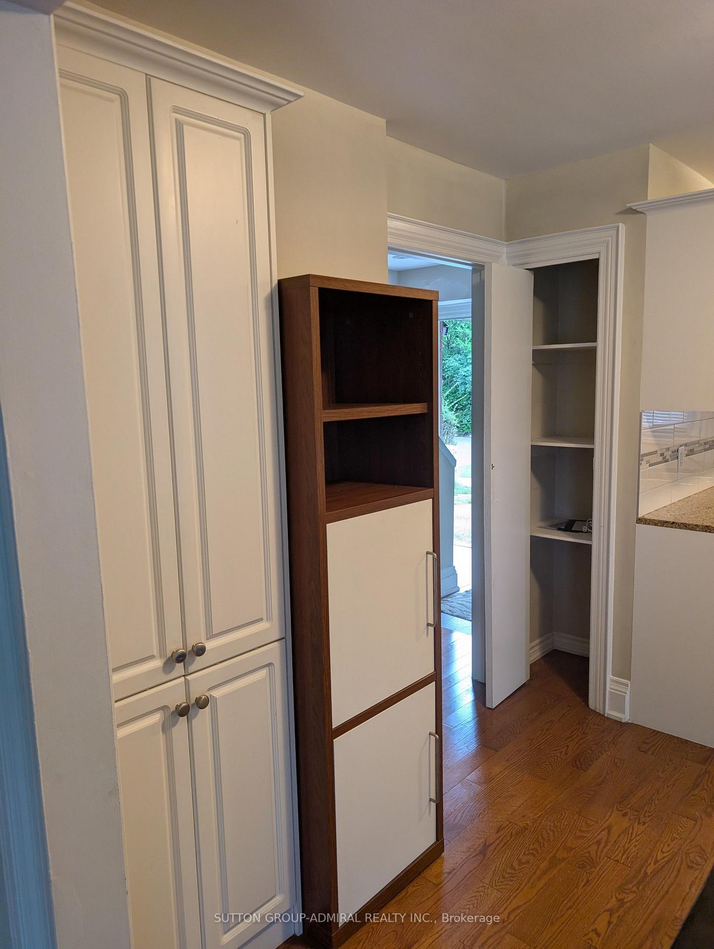 Photo 6 of 1 Damascus Drive, Etobicoke, West Humber-Clairville — HOMEH
