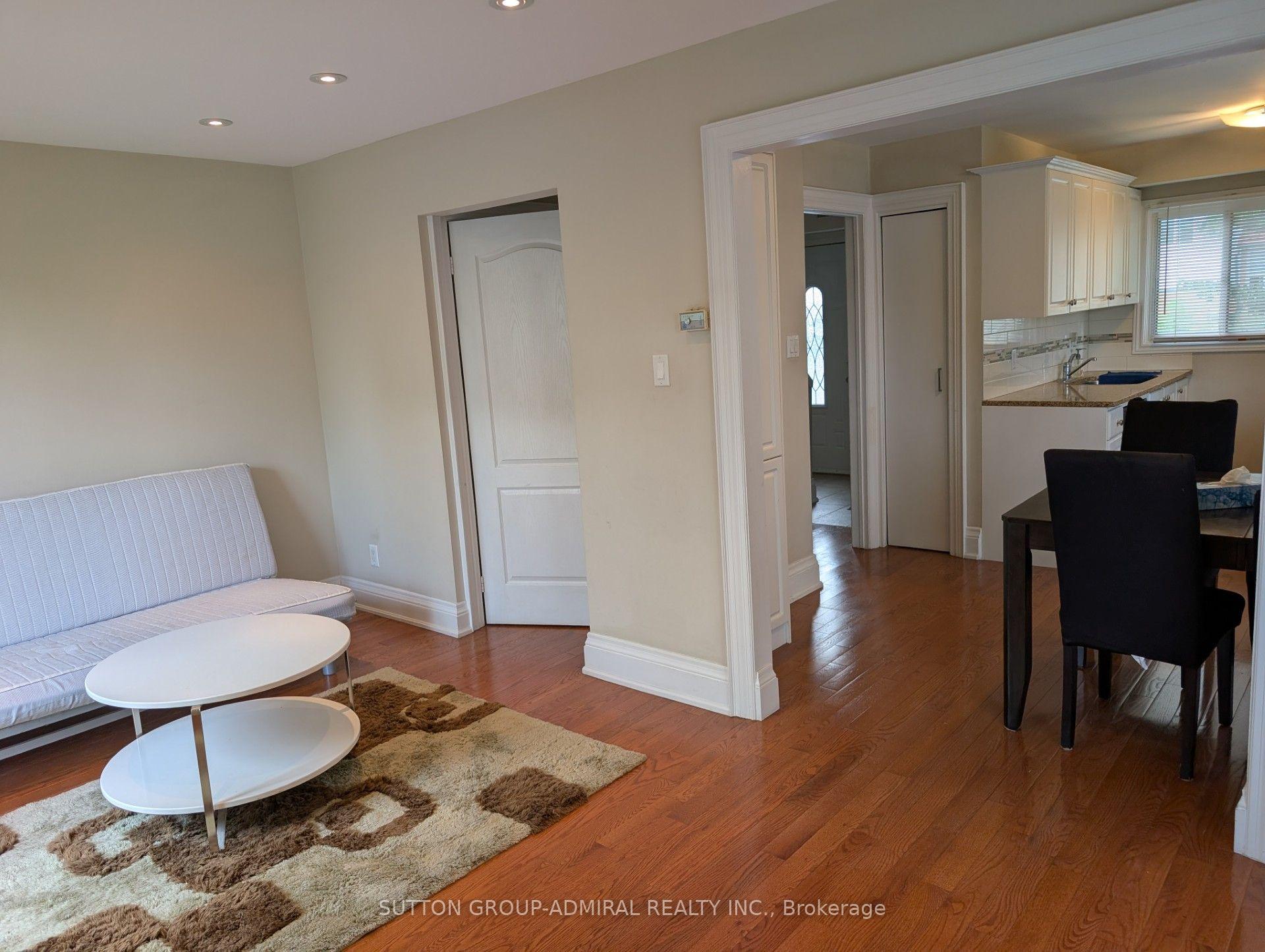 Photo 16 of 1 Damascus Drive, Etobicoke, West Humber-Clairville — HOMEH