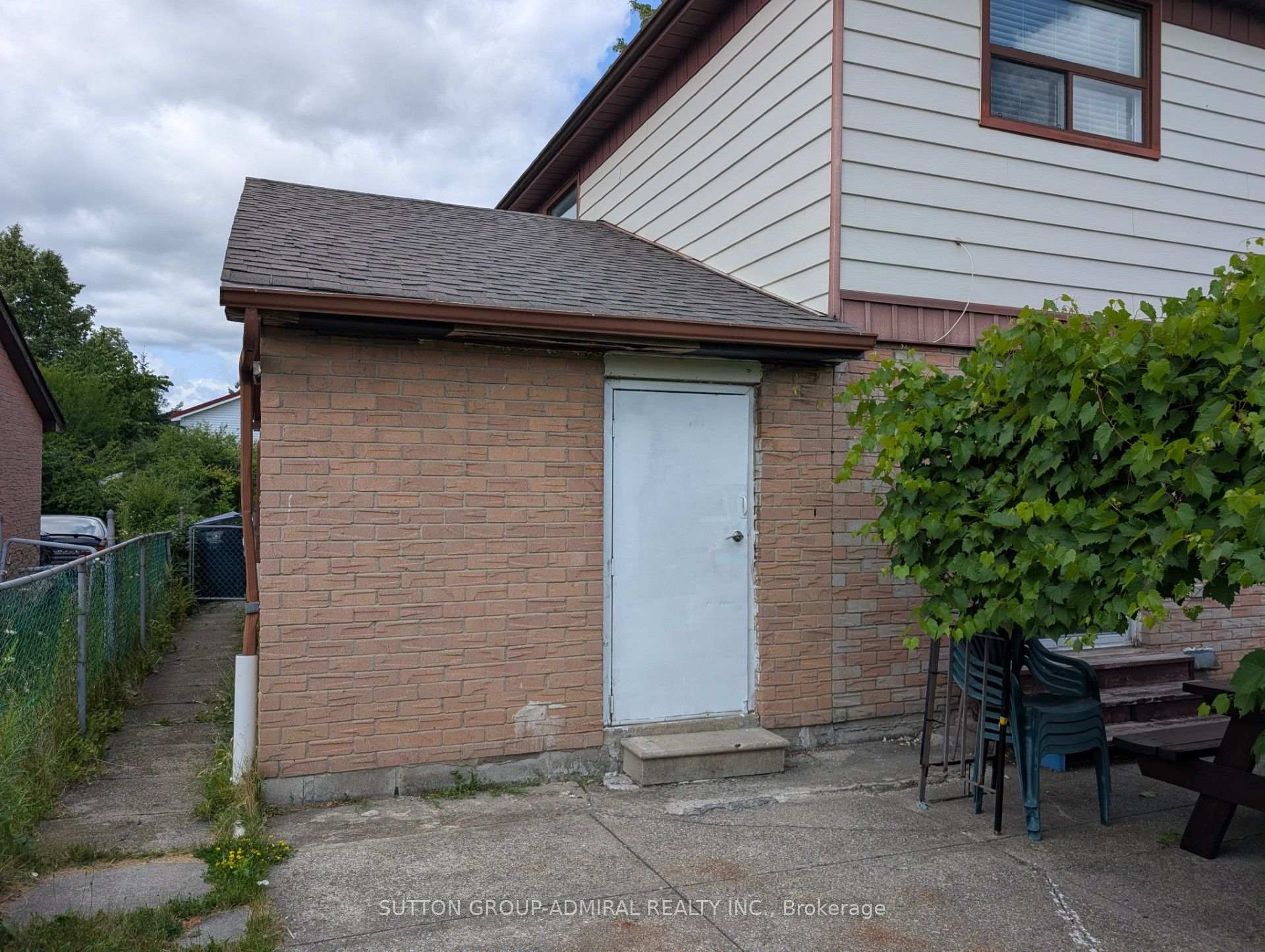 Photo 31 of 1 Damascus Drive, Etobicoke, West Humber-Clairville — HOMEH