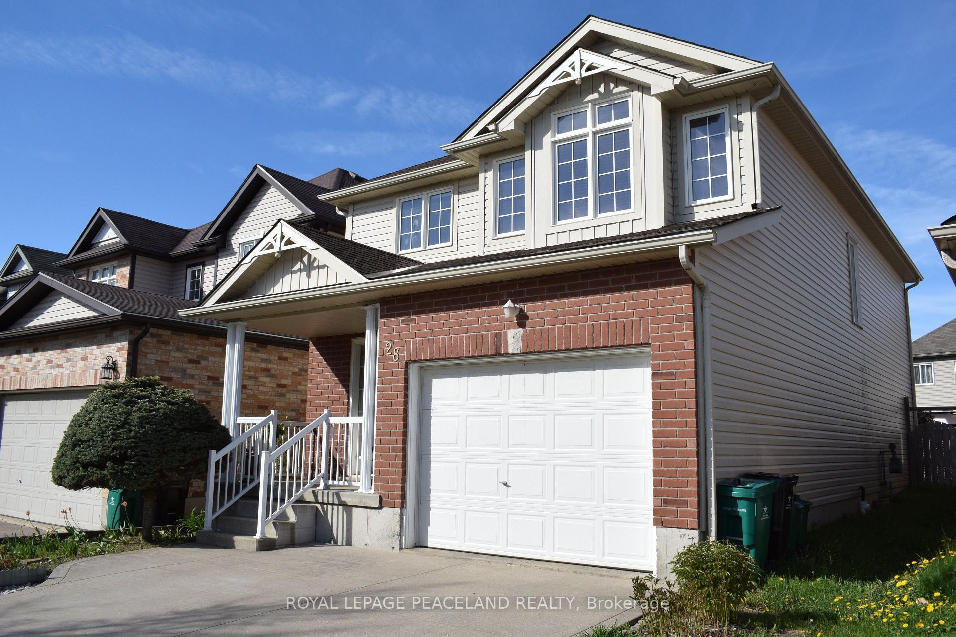 Photo 3 of 28 Lemon Grass Street, Kitchener, Highland West — HOMEH