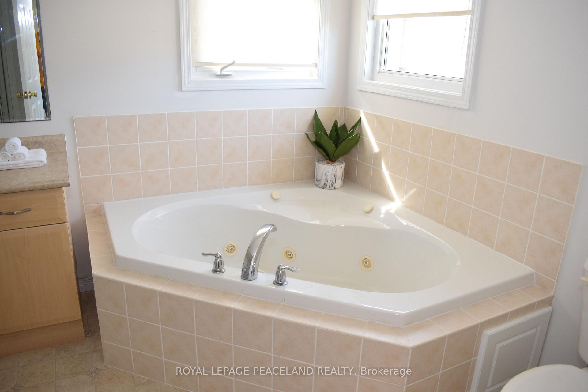 Photo 27 of 28 Lemon Grass Street, Kitchener, Highland West — HOMEH