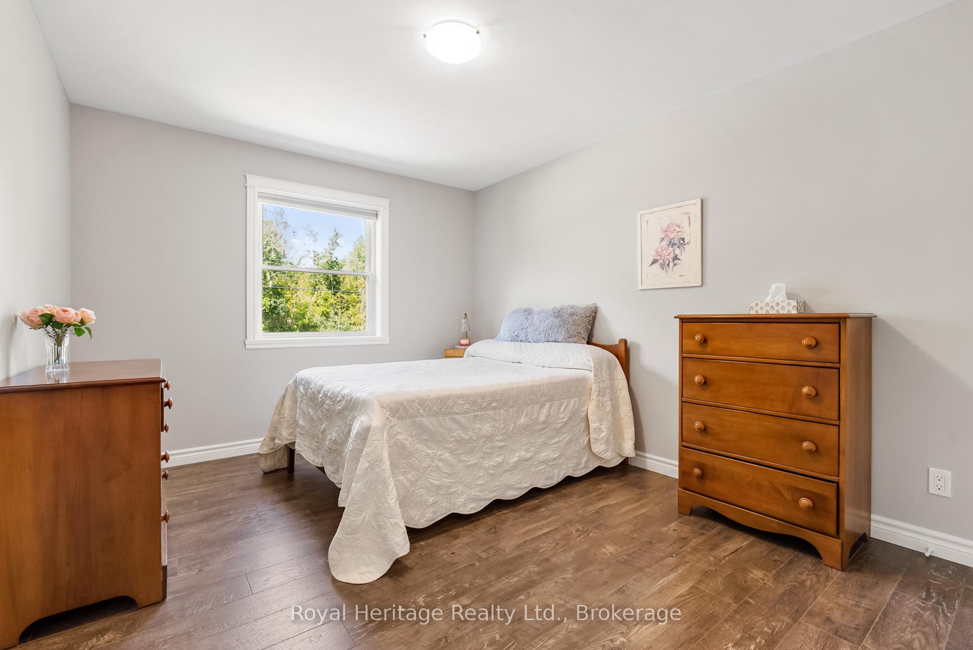 Photo 20 of 38 Clifford Drive, Kawartha Lakes, Verulam — HOMEH