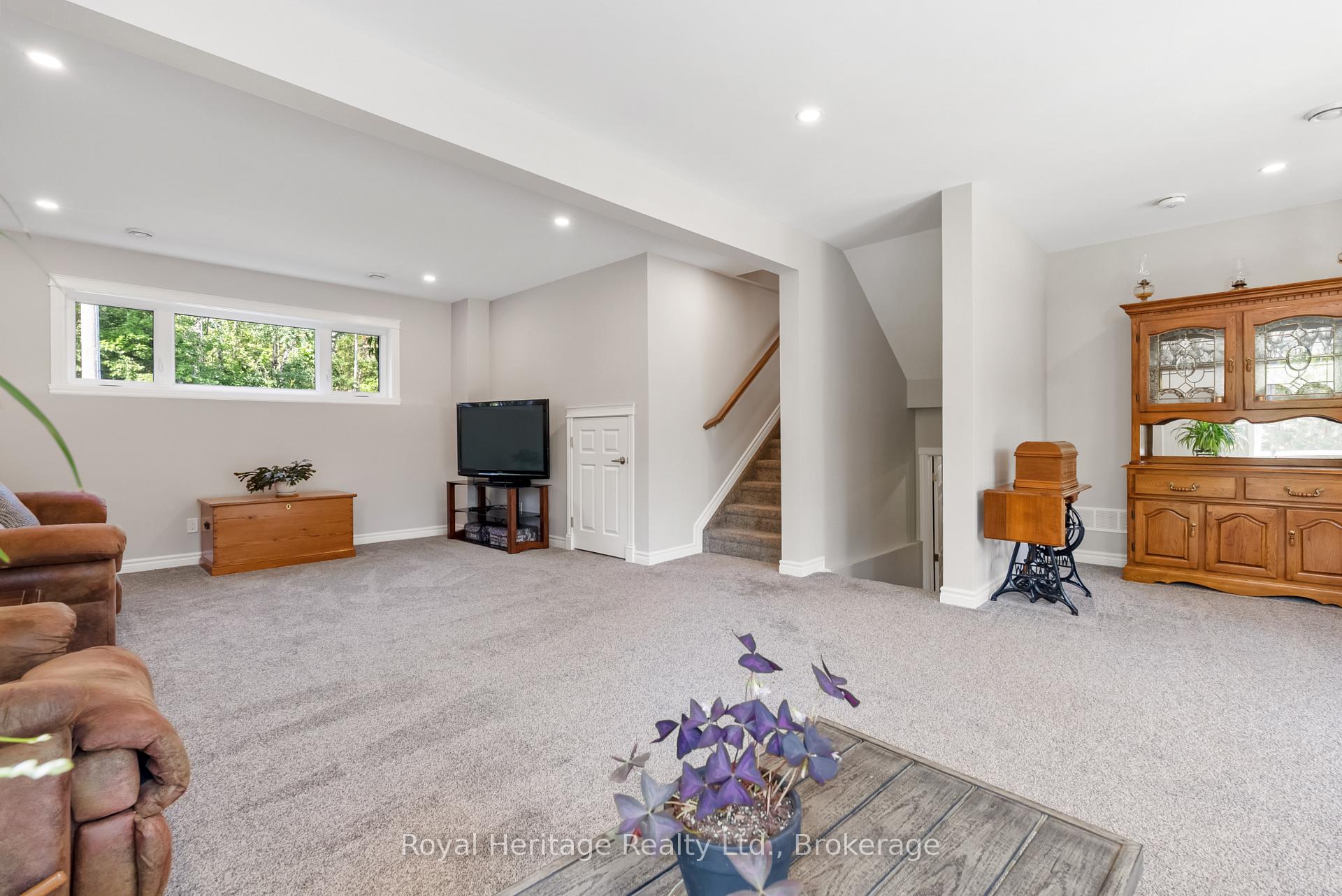 Photo 28 of 38 Clifford Drive, Kawartha Lakes, Verulam — HOMEH