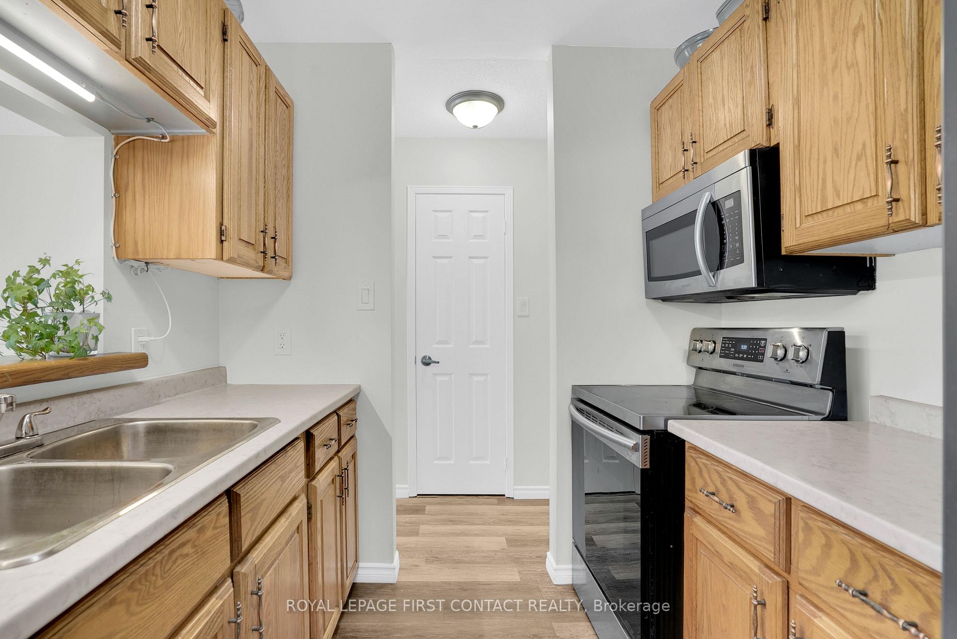 Photo 10 of 214 Point Street, Clearview, Stayner — HOMEH