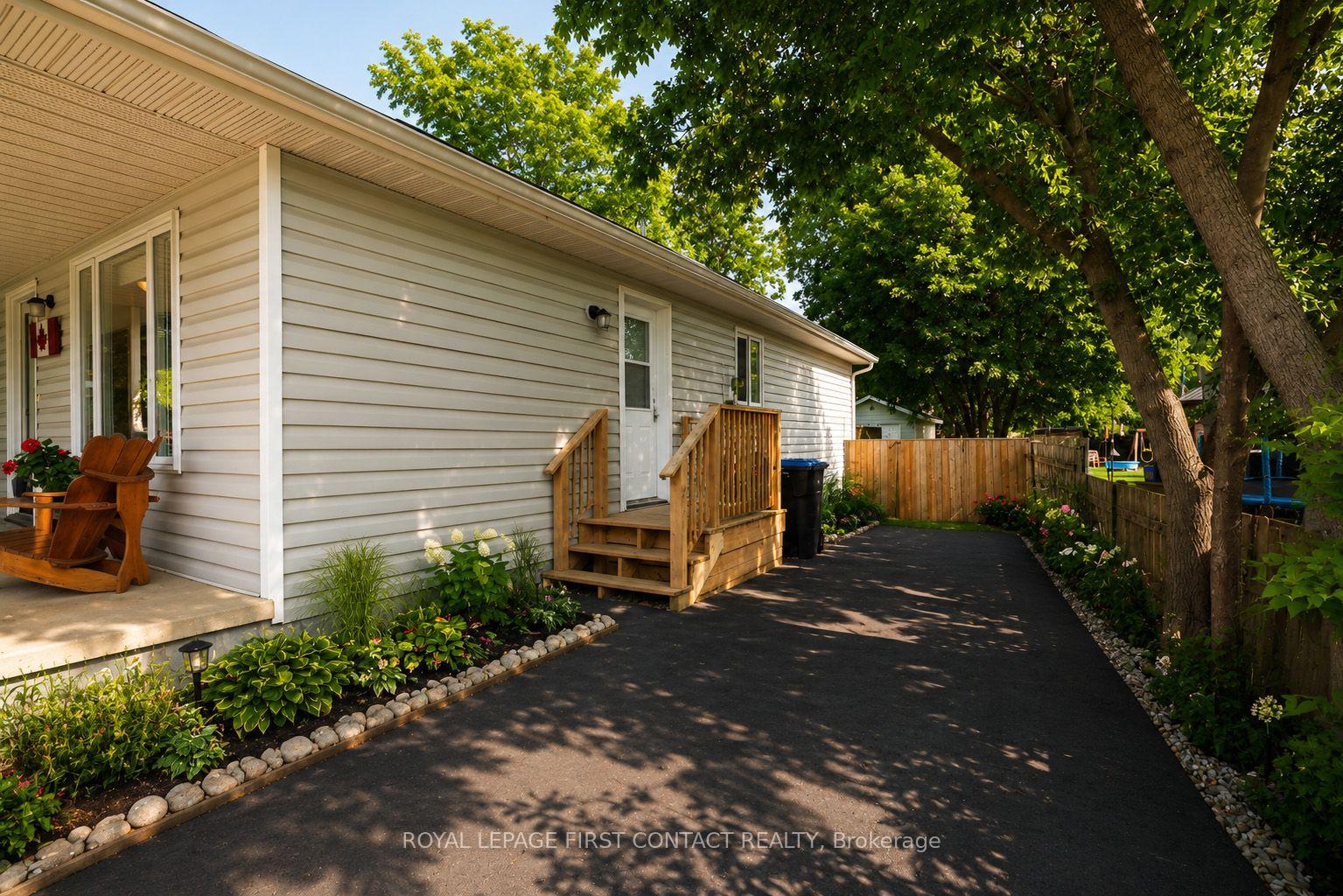 Photo 26 of 214 Point Street, Clearview, Stayner — HOMEH