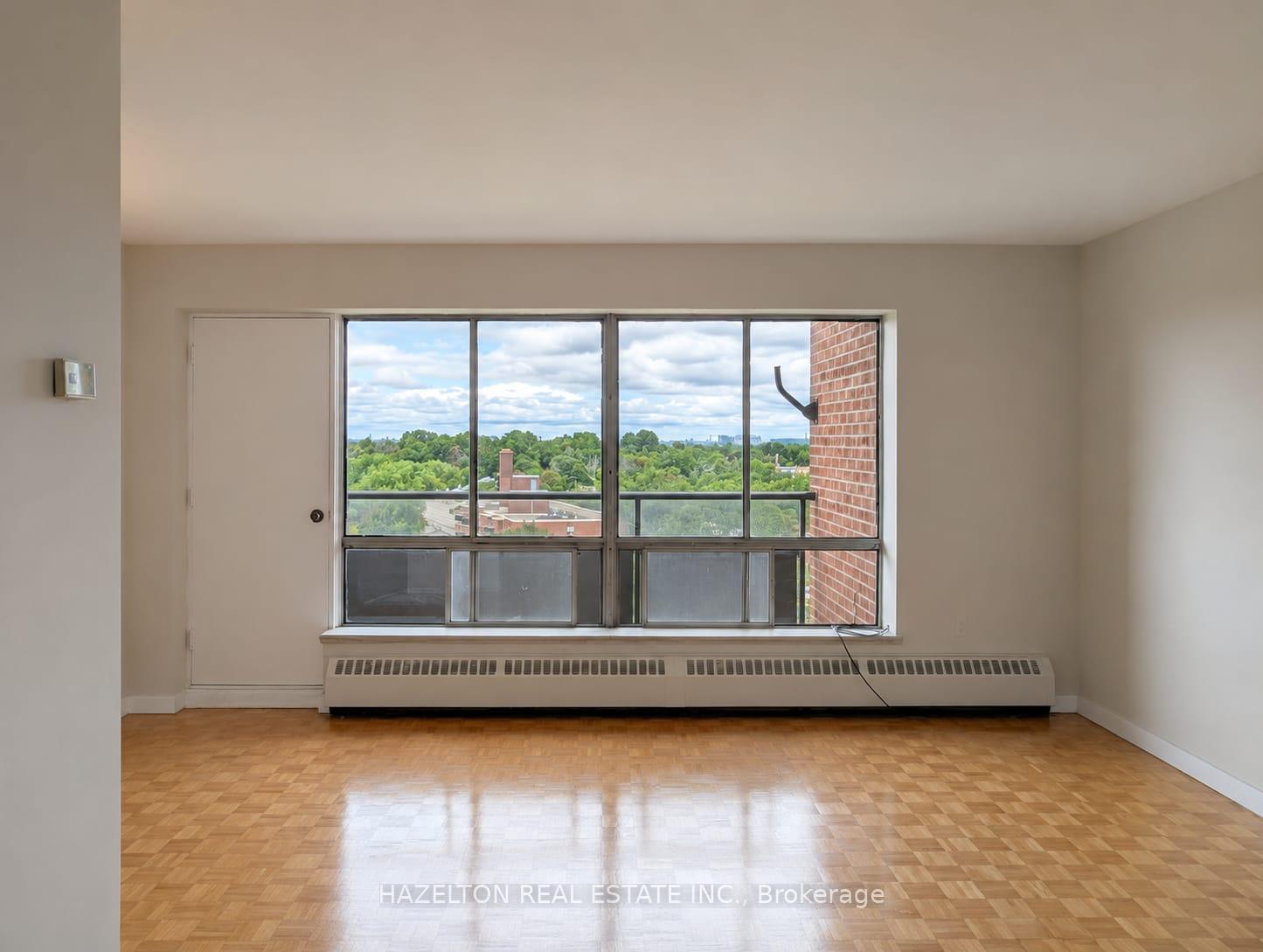 Photo 3 of Unit 1015, 1665 Bloor Street E, Mississauga, Applewood — HOMEH