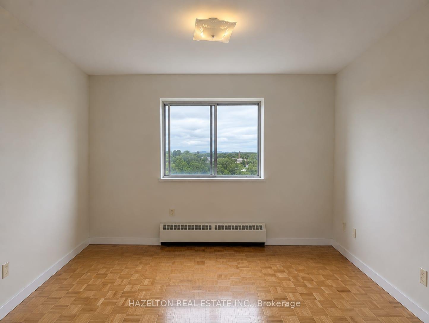 Photo 12 of Unit 1015, 1665 Bloor Street E, Mississauga, Applewood — HOMEH
