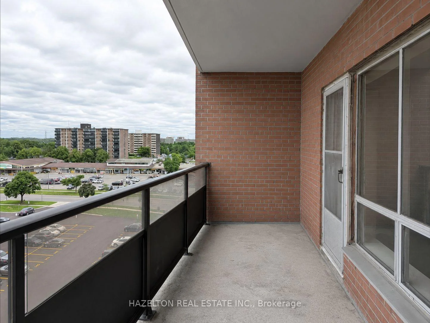 Photo 34 of Unit 1015, 1665 Bloor Street E, Mississauga, Applewood — HOMEH