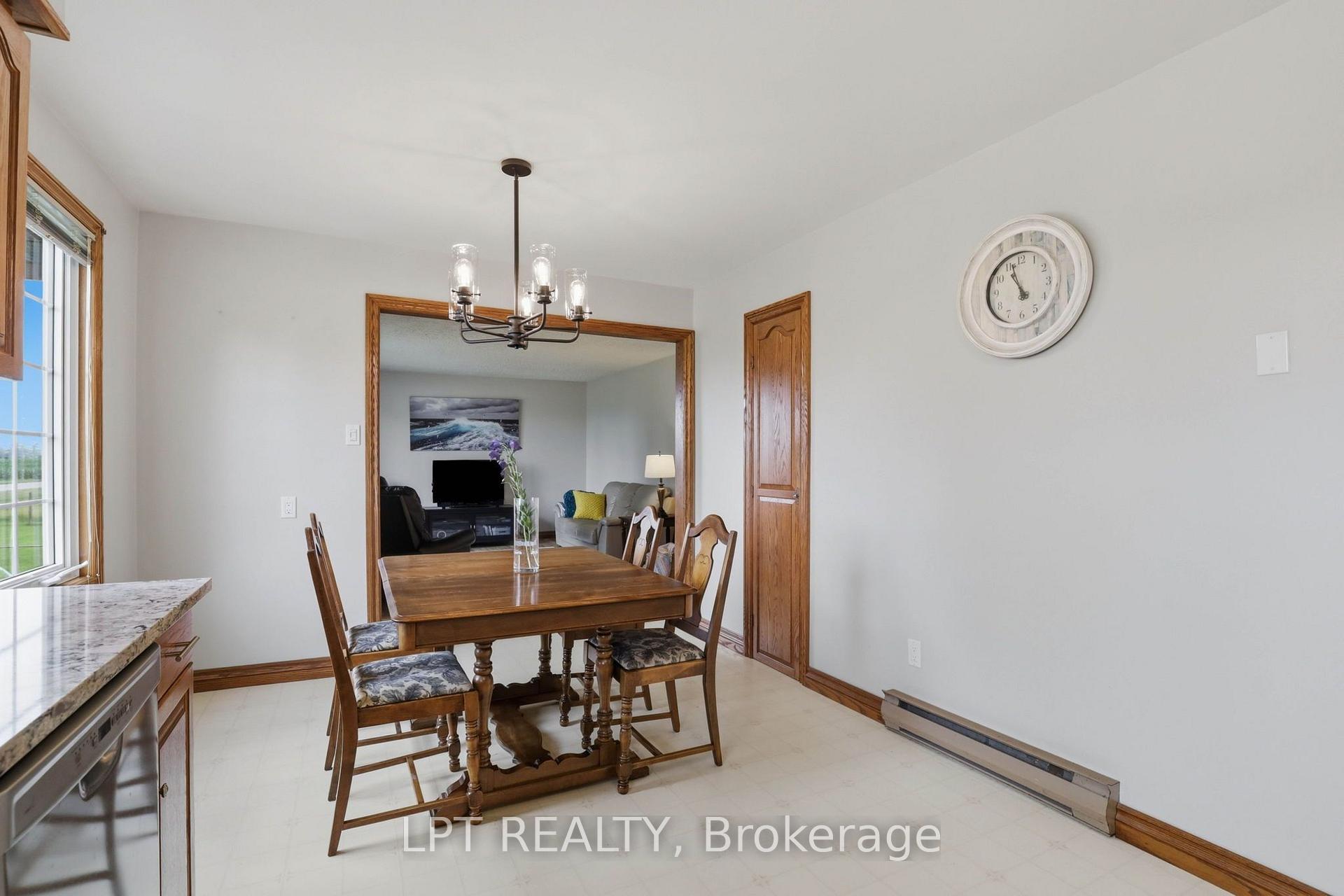 Photo 12 of 22095 Mc Dougall Line, West Elgin, Rural West Elgin — HOMEH