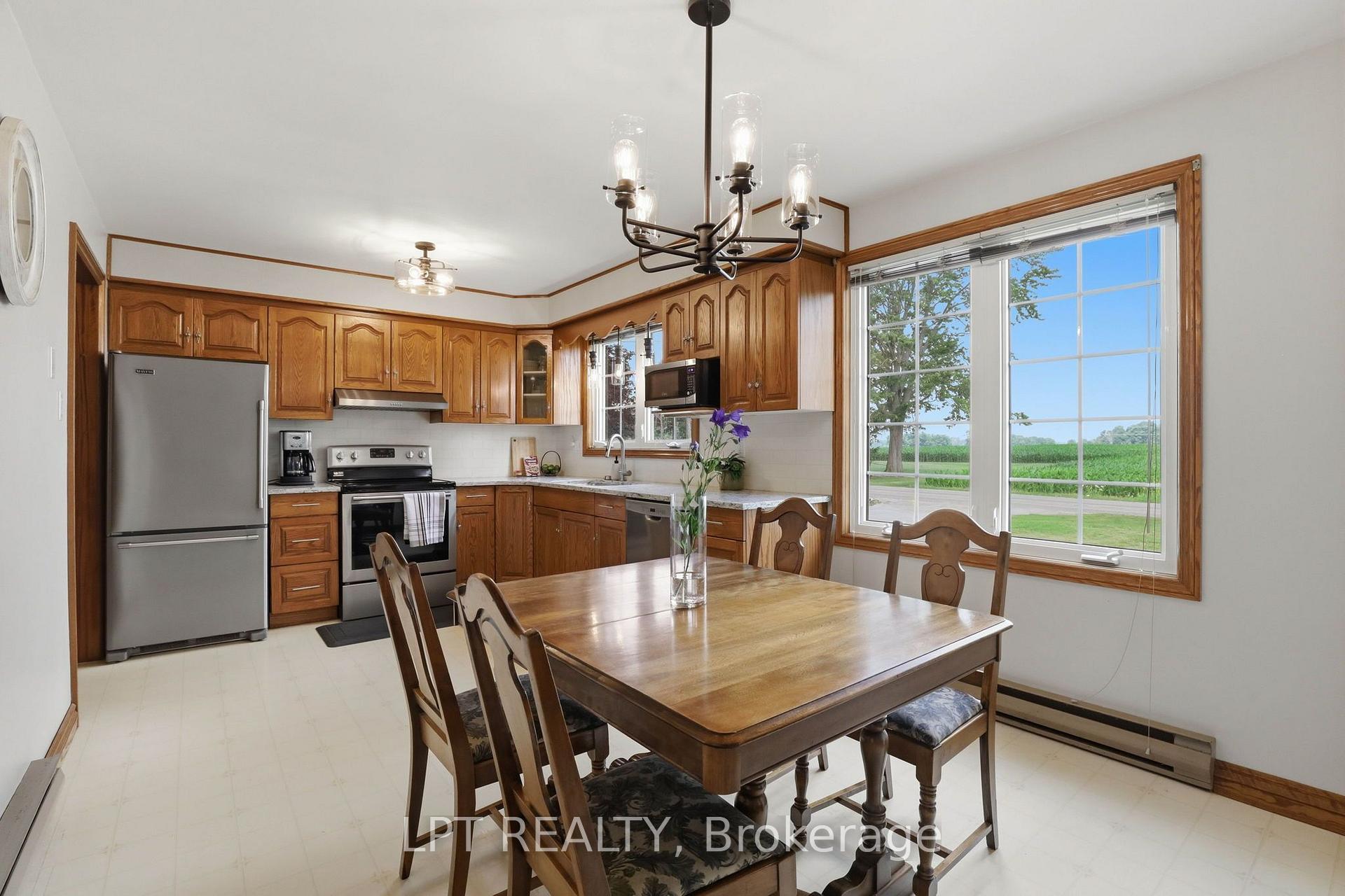 Photo 13 of 22095 Mc Dougall Line, West Elgin, Rural West Elgin — HOMEH