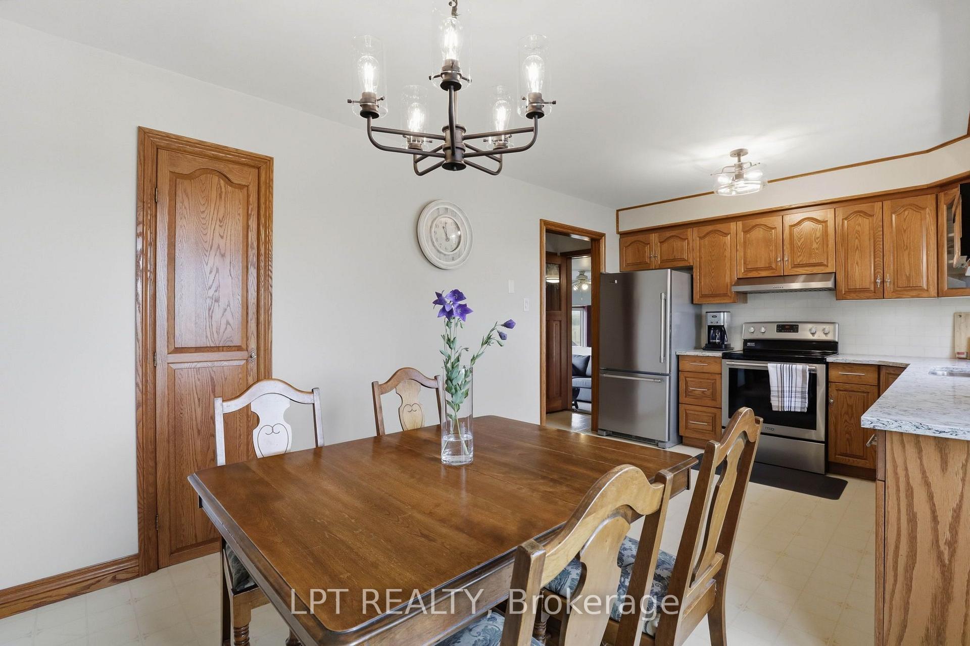 Photo 15 of 22095 Mc Dougall Line, West Elgin, Rural West Elgin — HOMEH