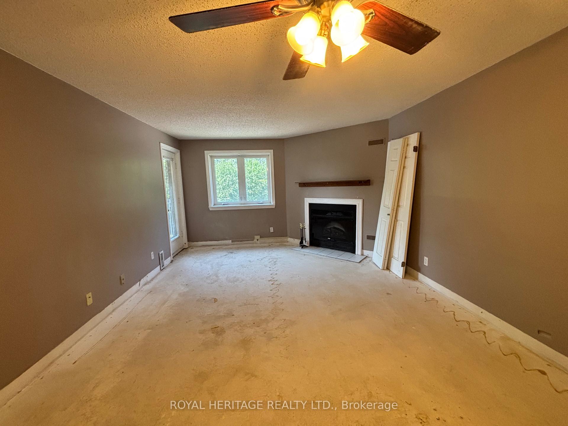 Photo 5 of Unit 220, 193 Lake Drive, Ajax, South West — HOMEH