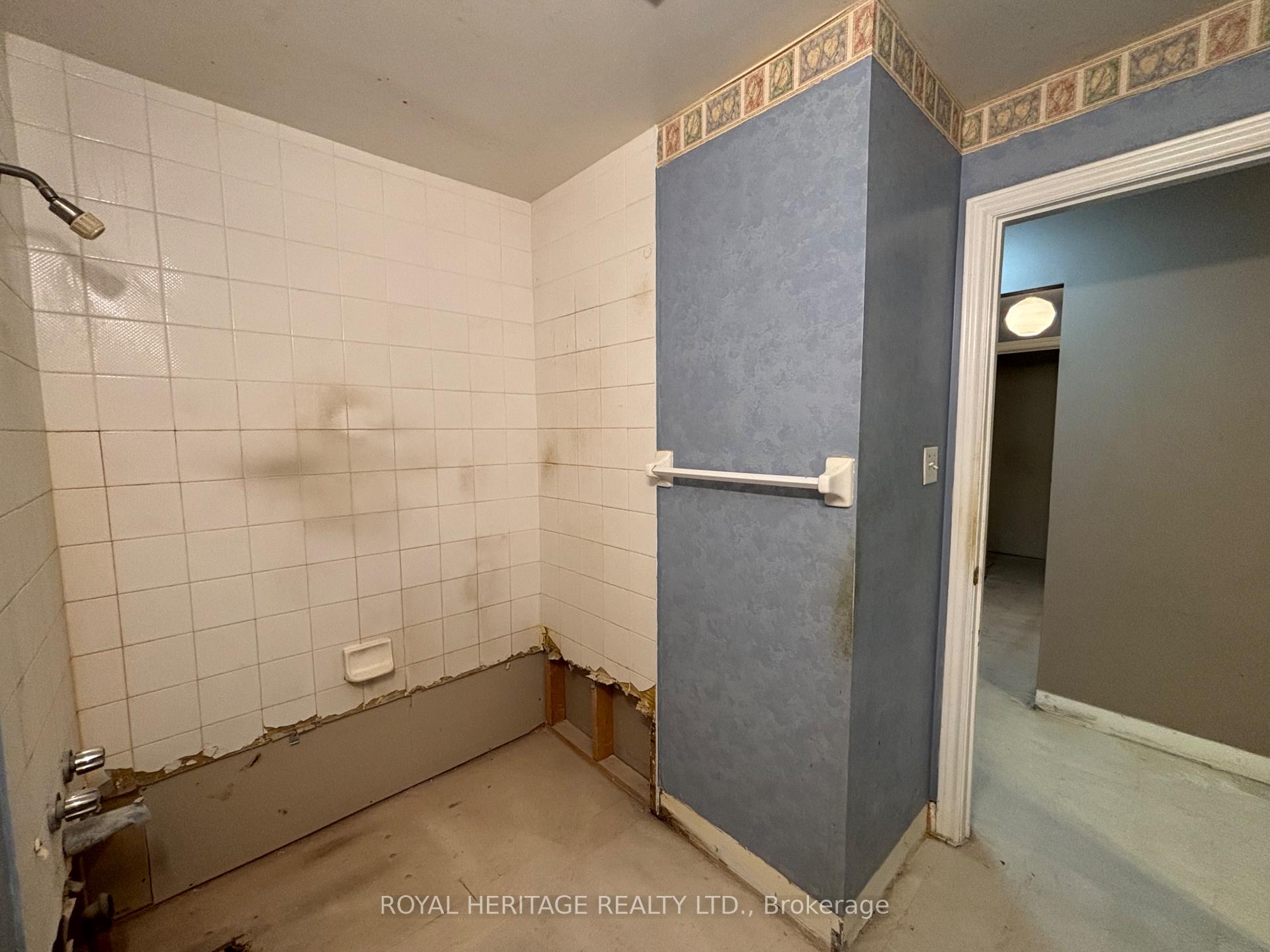 Photo 15 of Unit 220, 193 Lake Drive, Ajax, South West — HOMEH