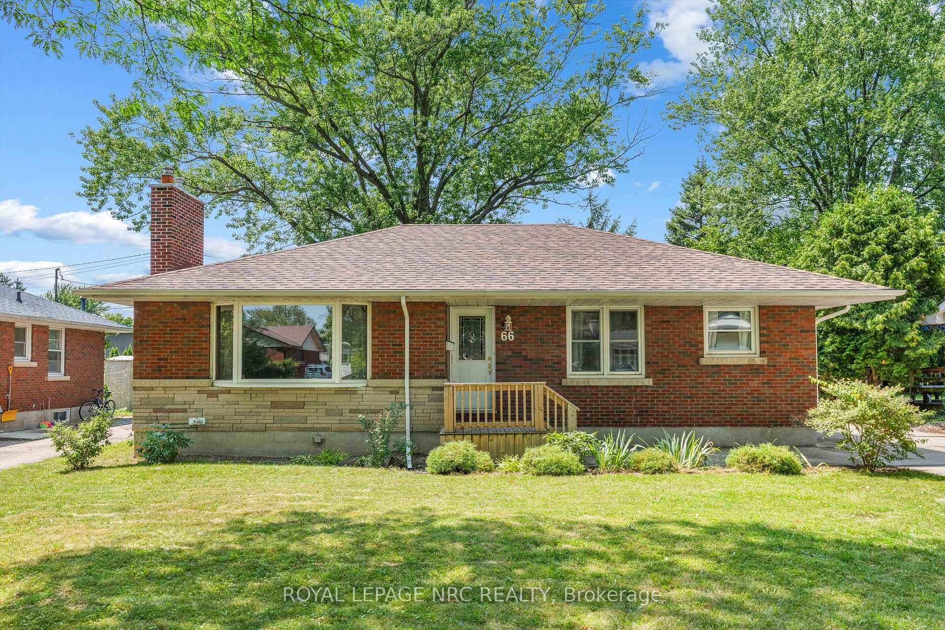 Photo 2 of 66 Masterson Drive, St. Catharines, Glendale/Glenridge — HOMEH