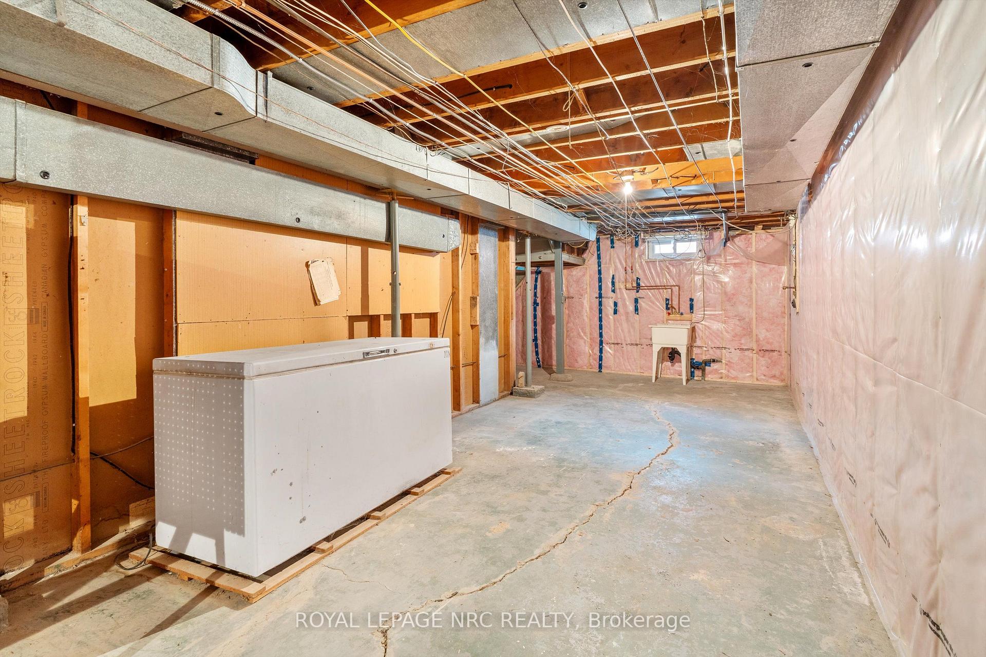Photo 24 of 66 Masterson Drive, St. Catharines, Glendale/Glenridge — HOMEH
