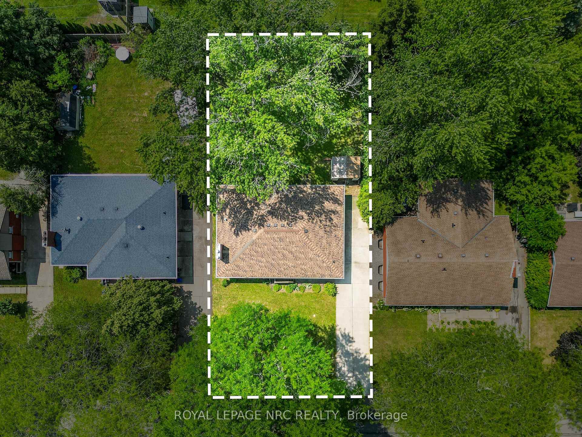 Photo 30 of 66 Masterson Drive, St. Catharines, Glendale/Glenridge — HOMEH