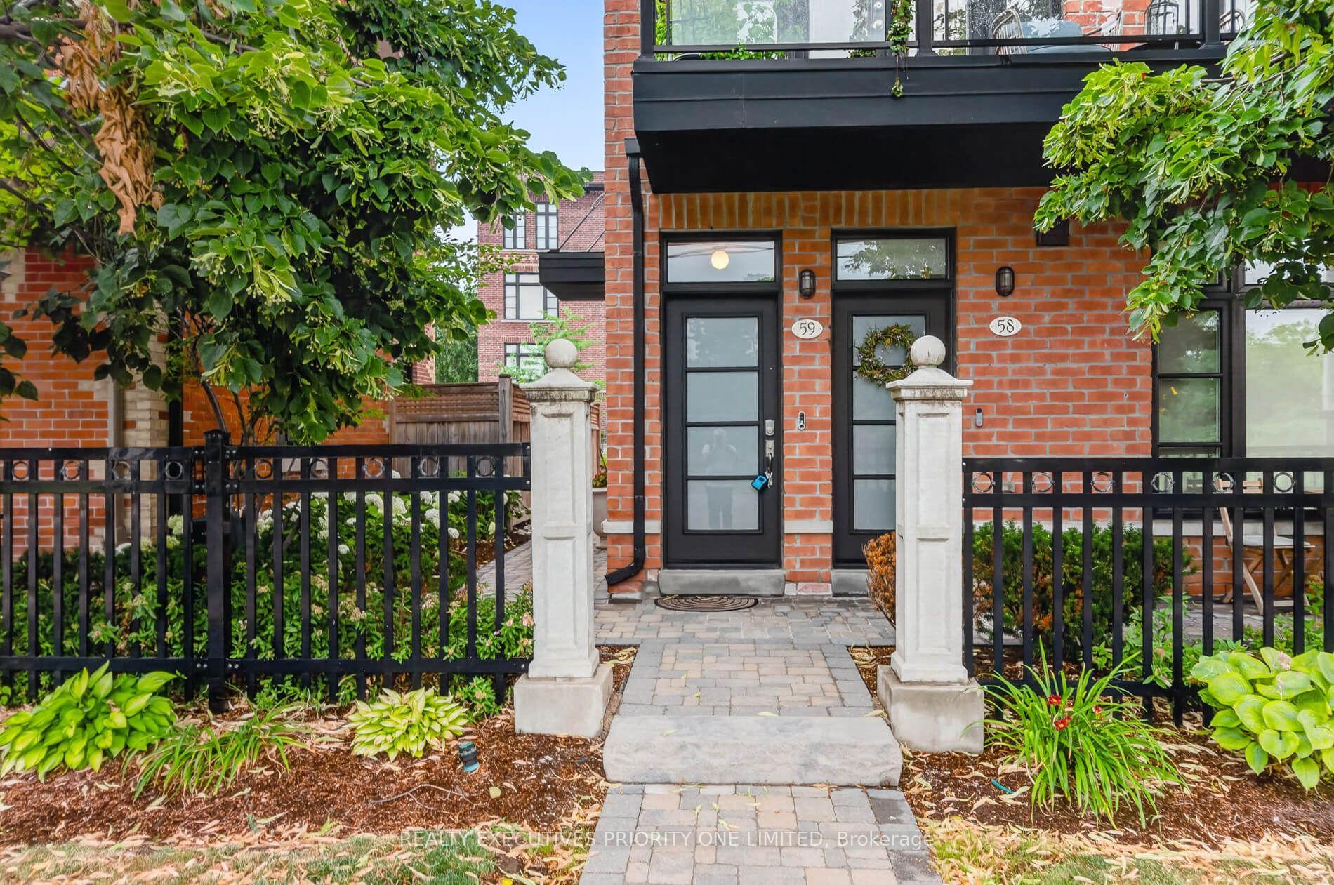 Photo 1 of Unit 59, 8161 Kipling Avenue, Vaughan, West Woodbridge — HOMEH