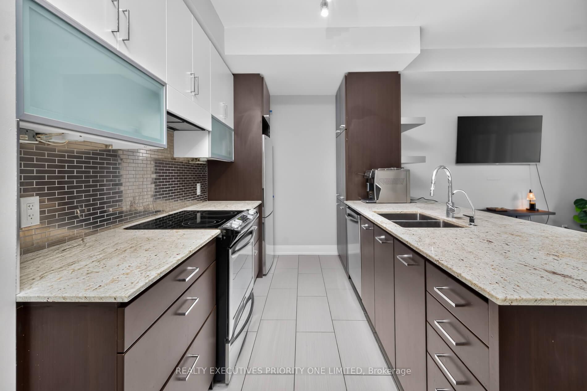 Photo 14 of Unit 59, 8161 Kipling Avenue, Vaughan, West Woodbridge — HOMEH