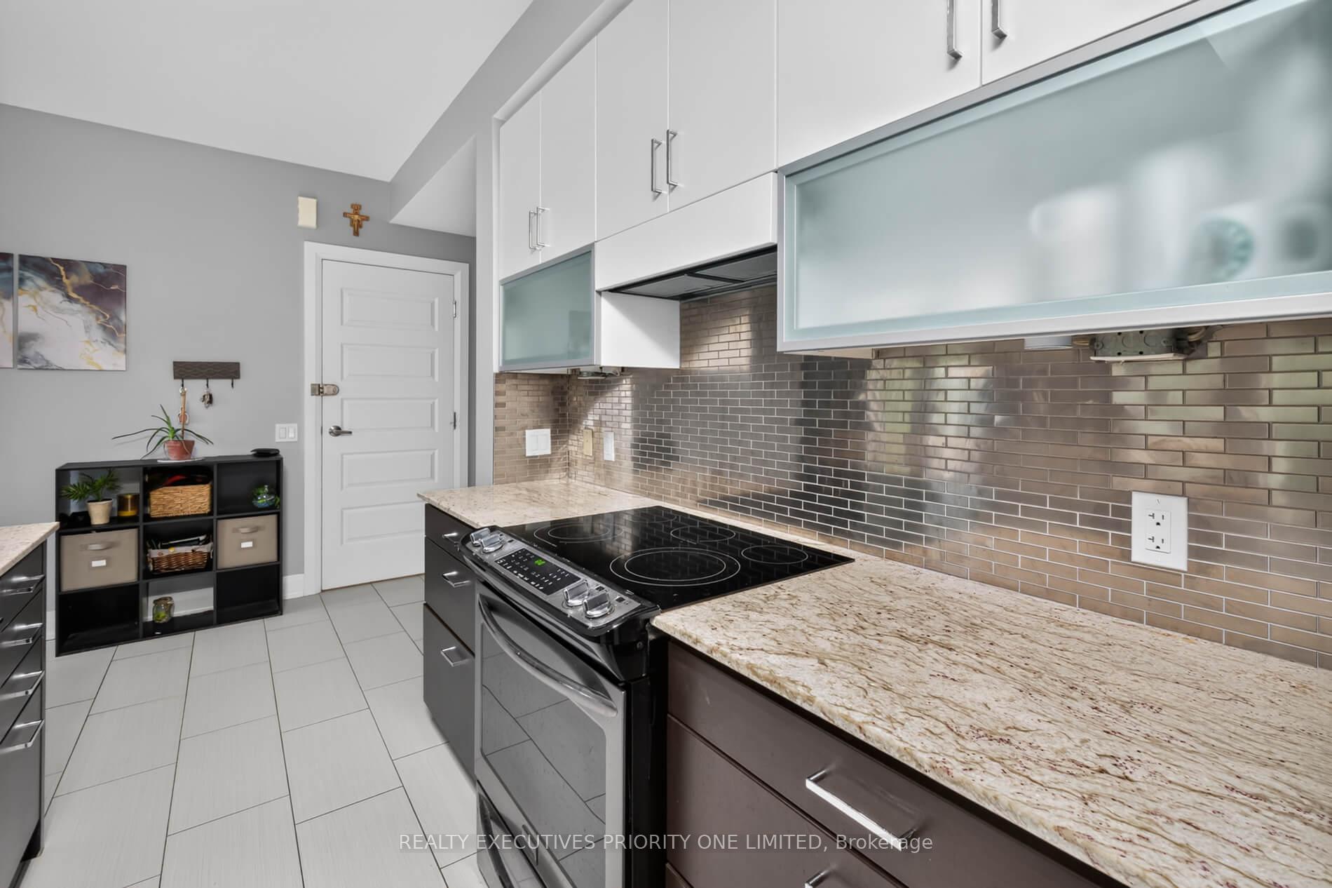 Photo 18 of Unit 59, 8161 Kipling Avenue, Vaughan, West Woodbridge — HOMEH