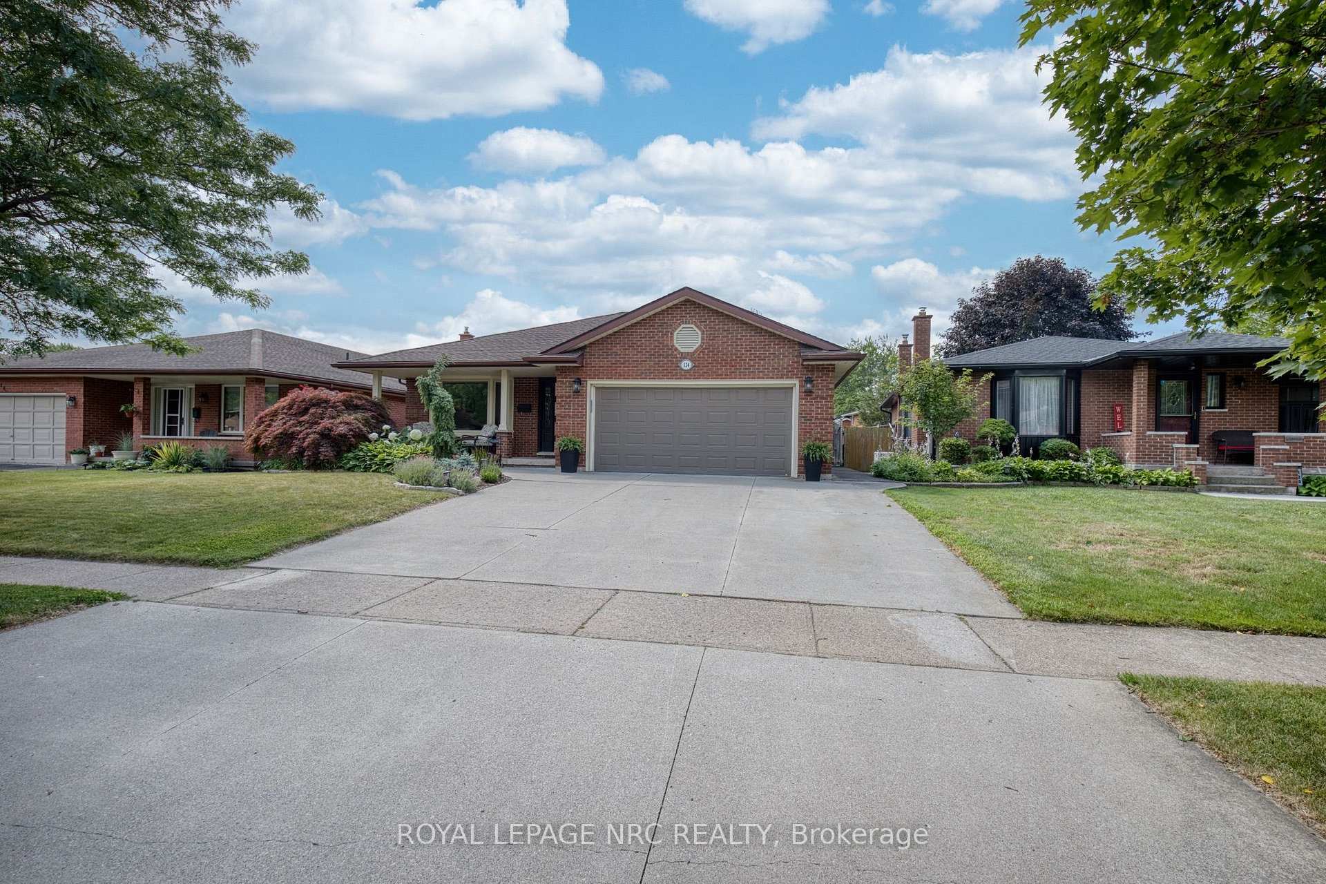 Photo 3 of 124 Glen Park Drive, Welland, Prince Charles — HOMEH