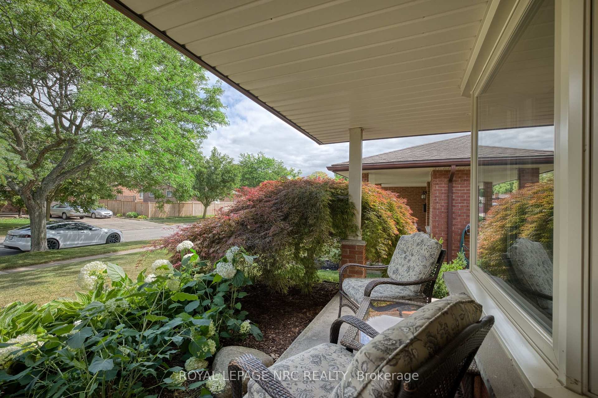 Photo 5 of 124 Glen Park Drive, Welland, Prince Charles — HOMEH