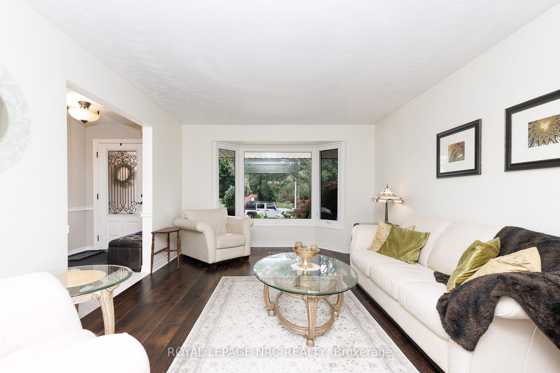 Photo 9 of 124 Glen Park Drive, Welland, Prince Charles — HOMEH