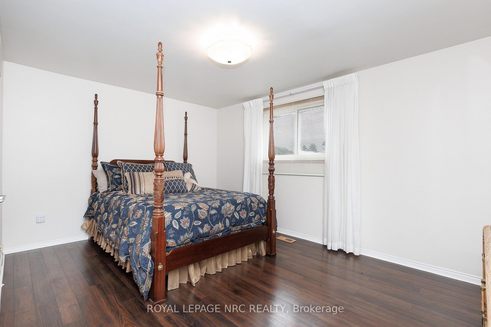 Photo 17 of 124 Glen Park Drive, Welland, Prince Charles — HOMEH