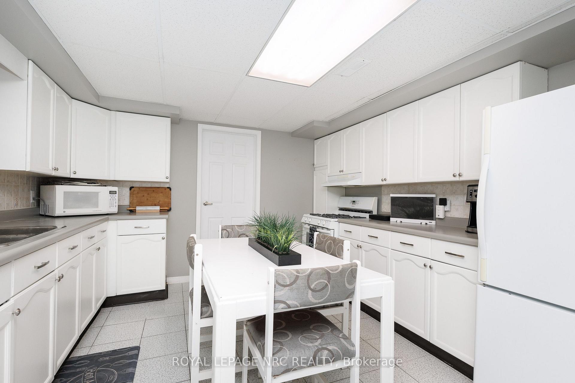 Photo 33 of 124 Glen Park Drive, Welland, Prince Charles — HOMEH