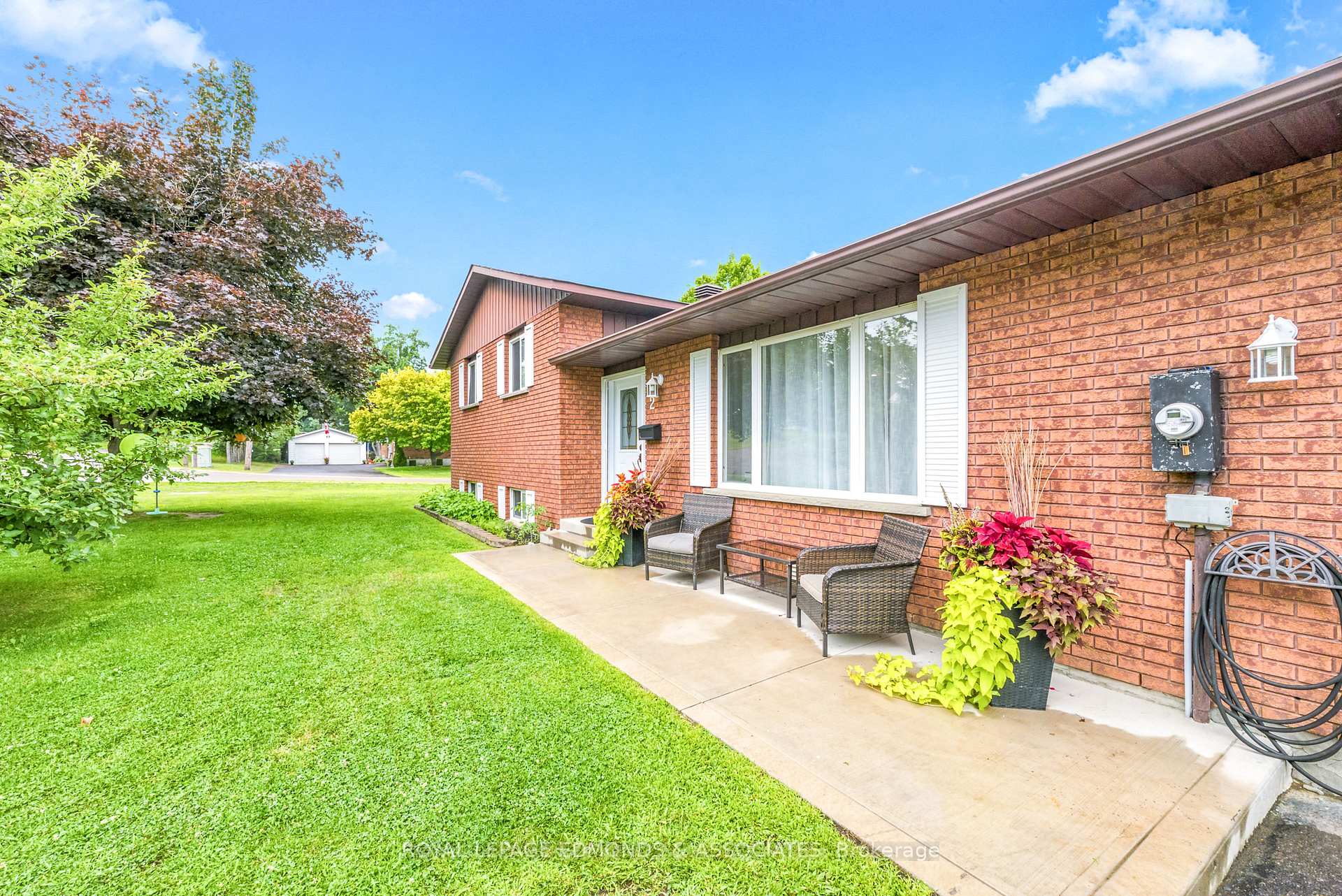 Photo 4 of 2 Herman Street, Petawawa, Petawawa — HOMEH