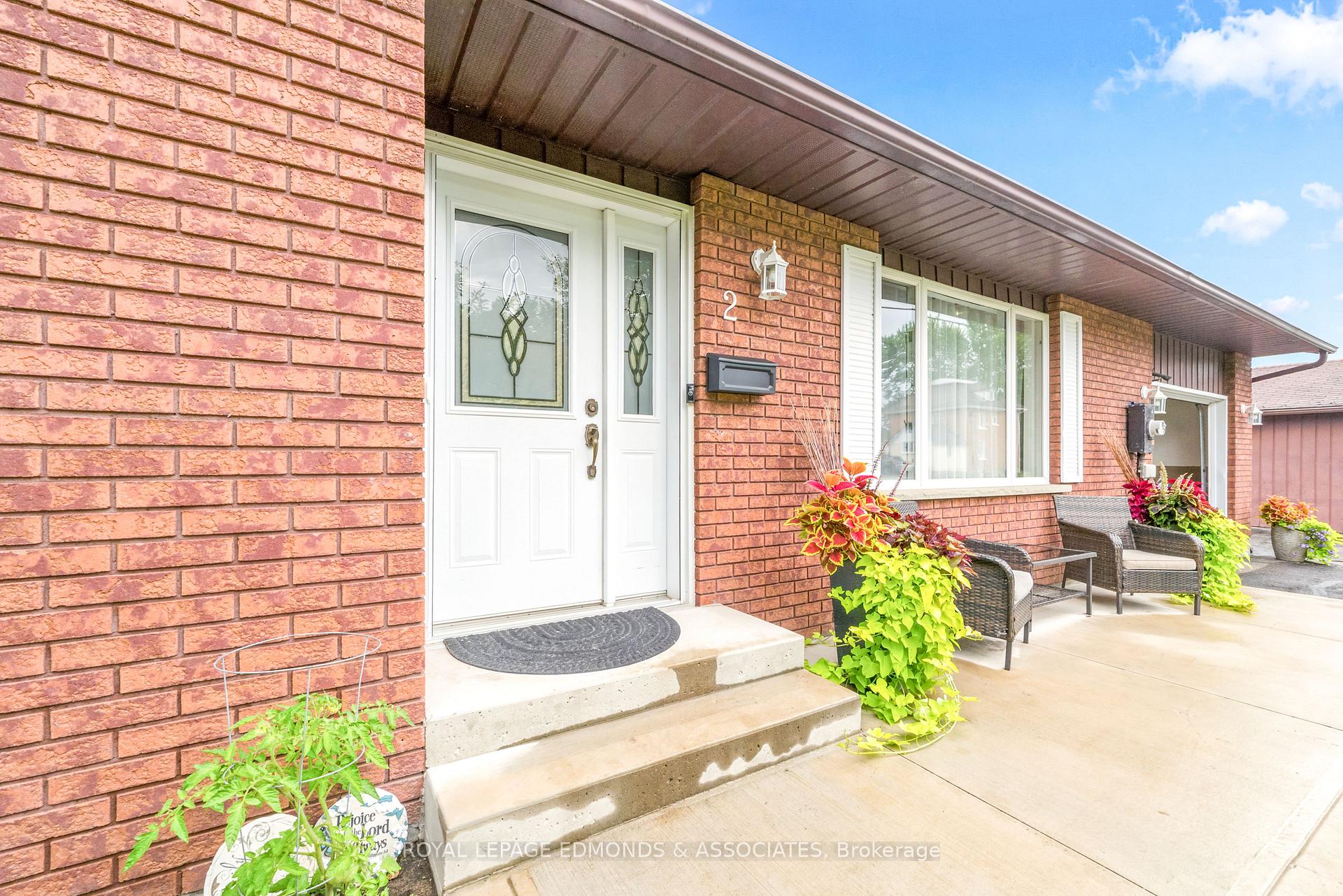 Photo 6 of 2 Herman Street, Petawawa, Petawawa — HOMEH