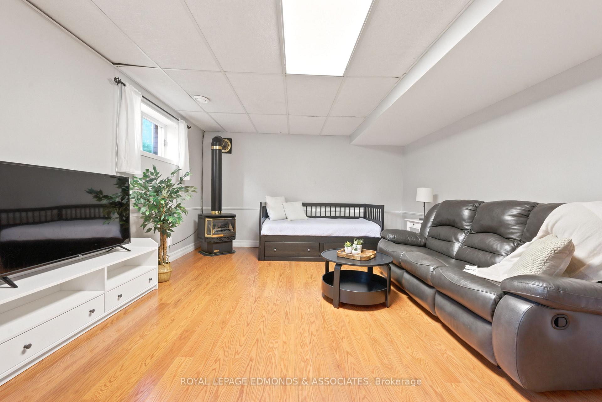 Photo 32 of 2 Herman Street, Petawawa, Petawawa — HOMEH